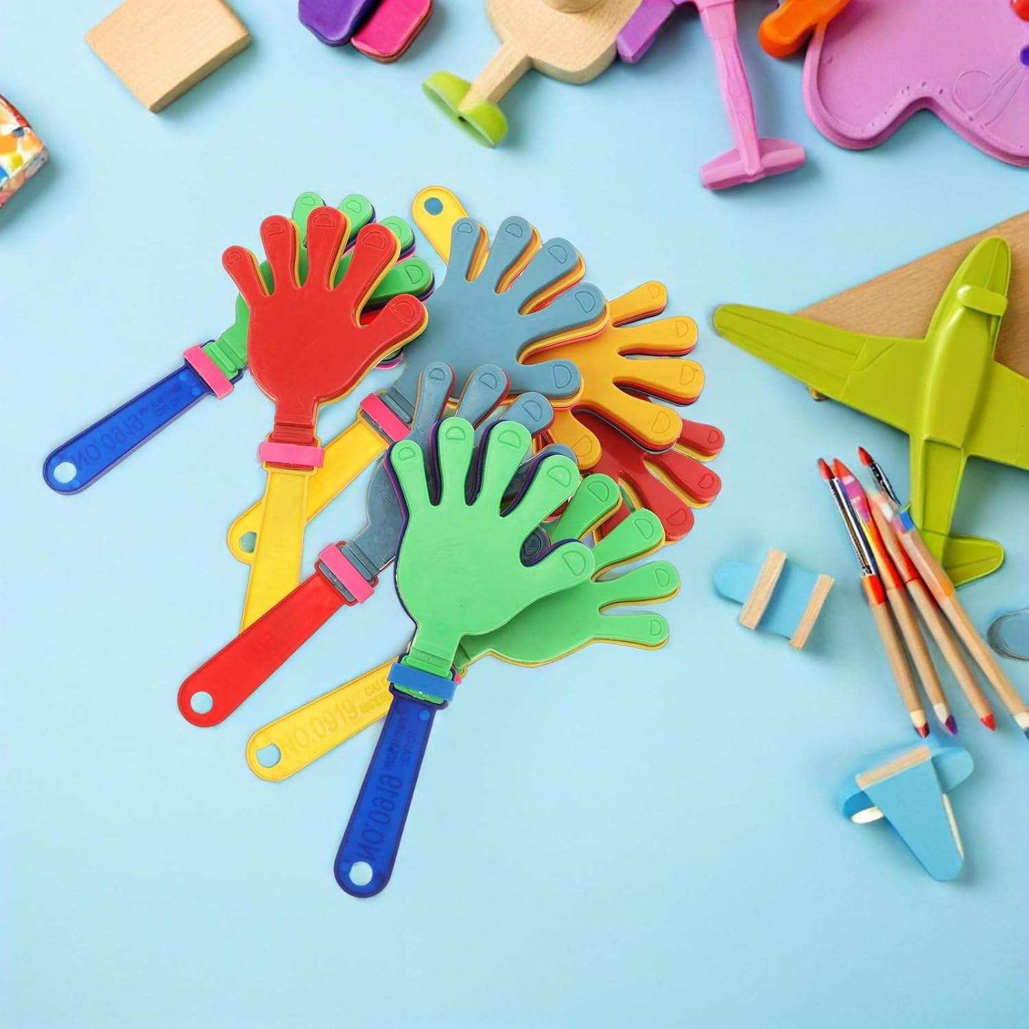 LUOZZY 60pcs Plastic Hand Clappers Noise Makers for Party Celebrations and Carnival Events