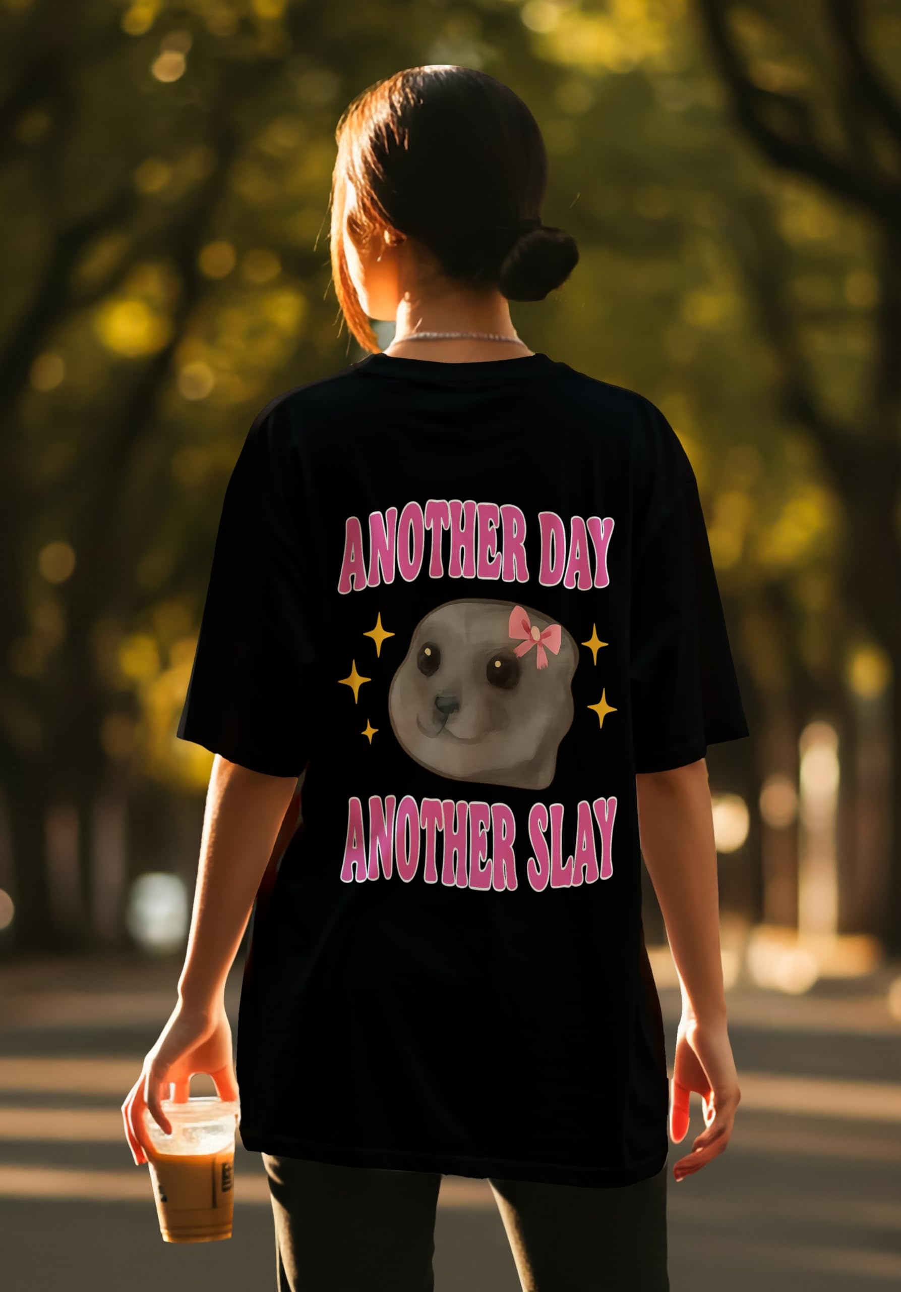 Dagcros Another Day, Another Slay" Simpatica maglietta con meme di sigillo - Maglietta grafica divertente e feroce per ragazze e adolescenti - Camicia per amanti degli animali impertinenti