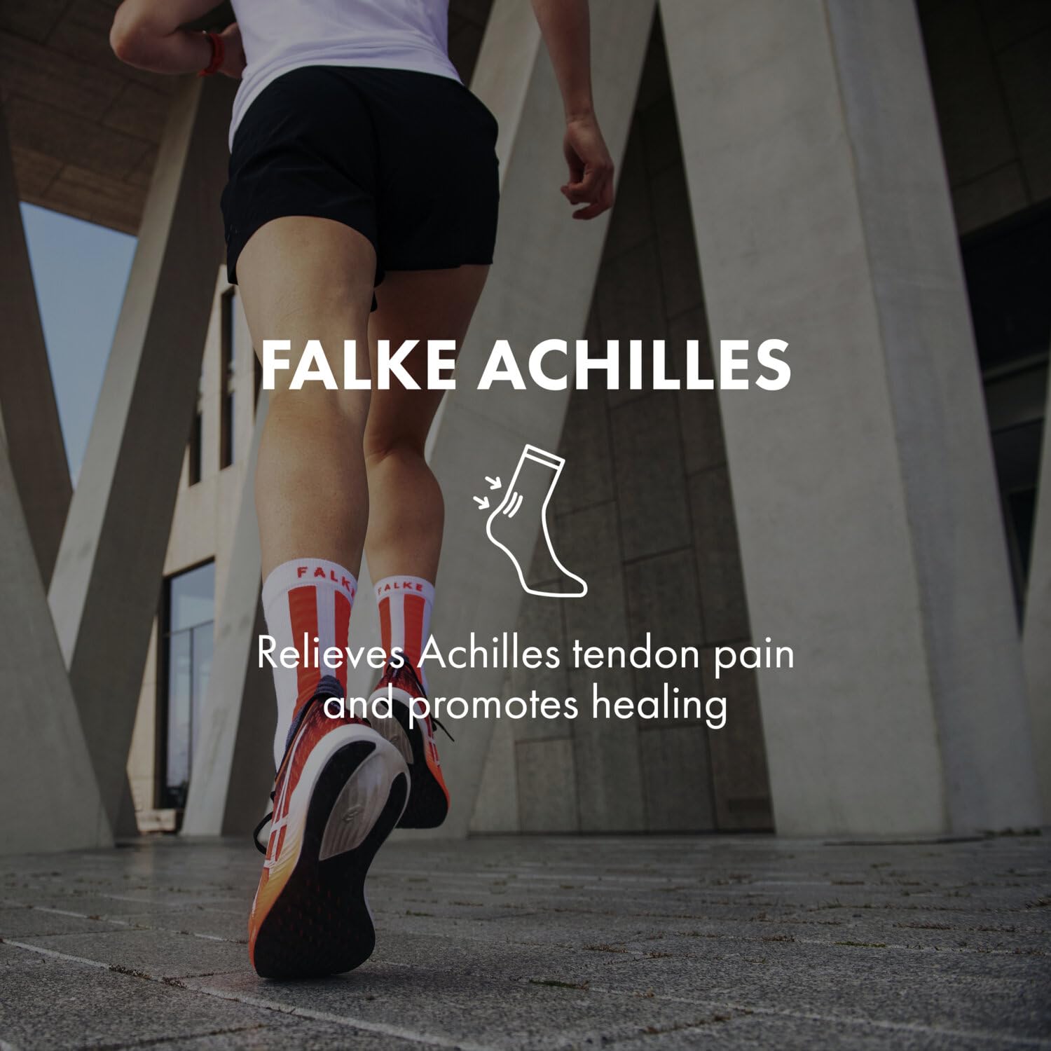 FALKE Kobiety Skarpety do biegania Achilles W So Oddychający I Szybkoschnący chroni ścięgno achillesa 1 Para, Czarny Black 3008, 39-40