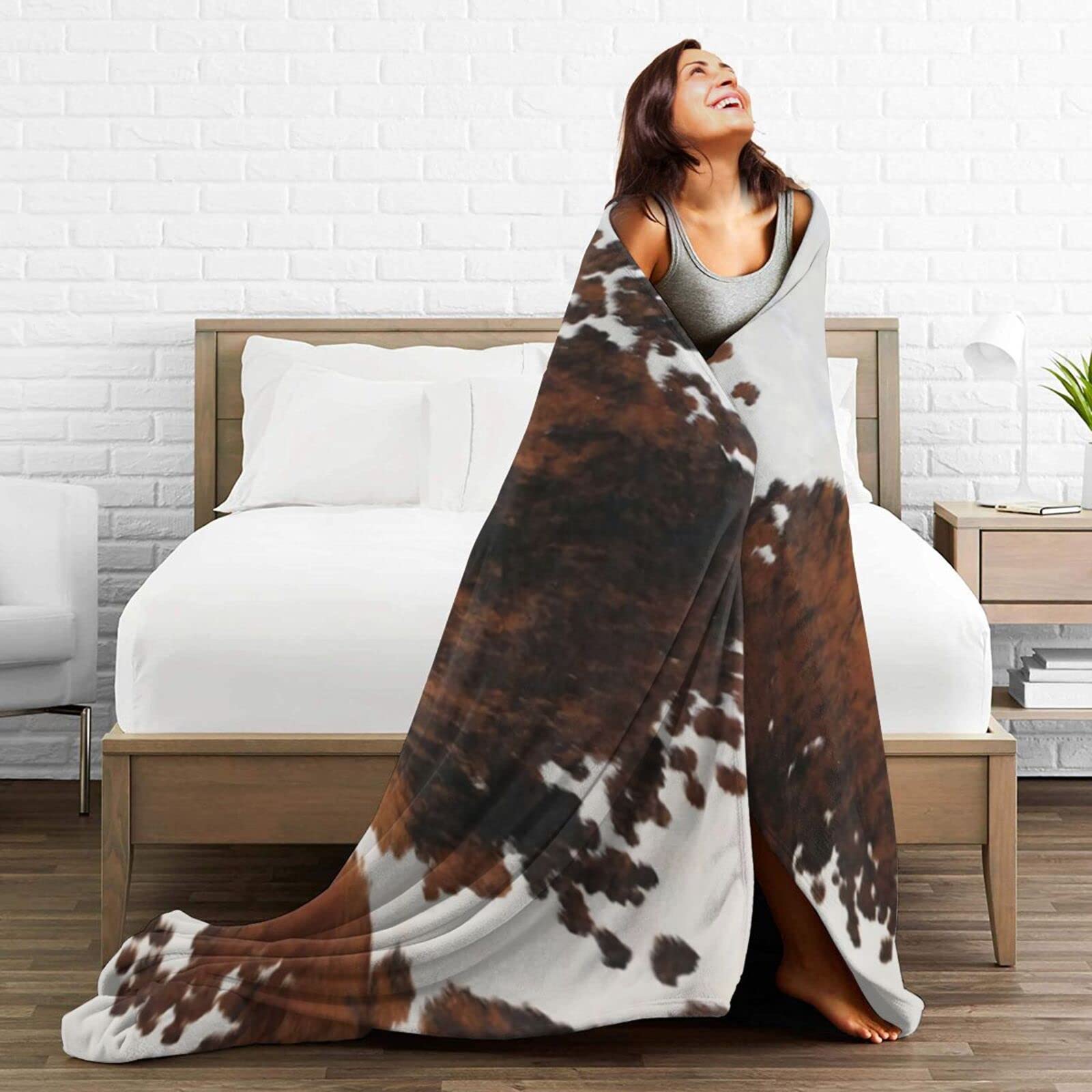 HSEEC Fleecedecke Mit Kuh-Muster - King Size 274x228 Cm, Weich, Kuschelig, Für Couch & Bett