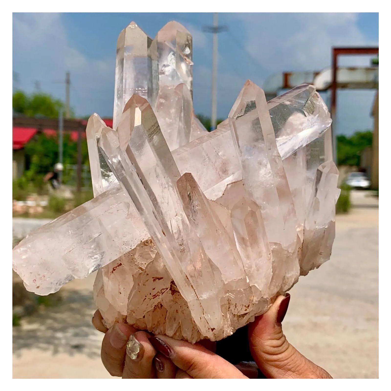 Amas de cristaux de quartz blanc rare de 1100g : pièce de collection unique