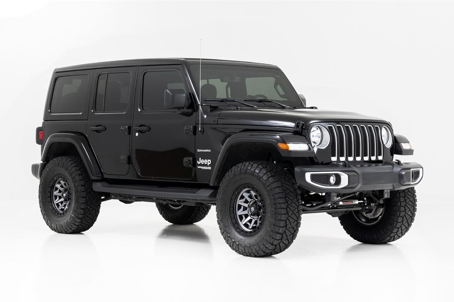 Rough Country 2.5" Lift Kit w/ N3 Shocks for Jeep Wrangler Unlimited 4-Door (2024-2025) - Balanced Suspension System for Road Comfort & Trail Readiness