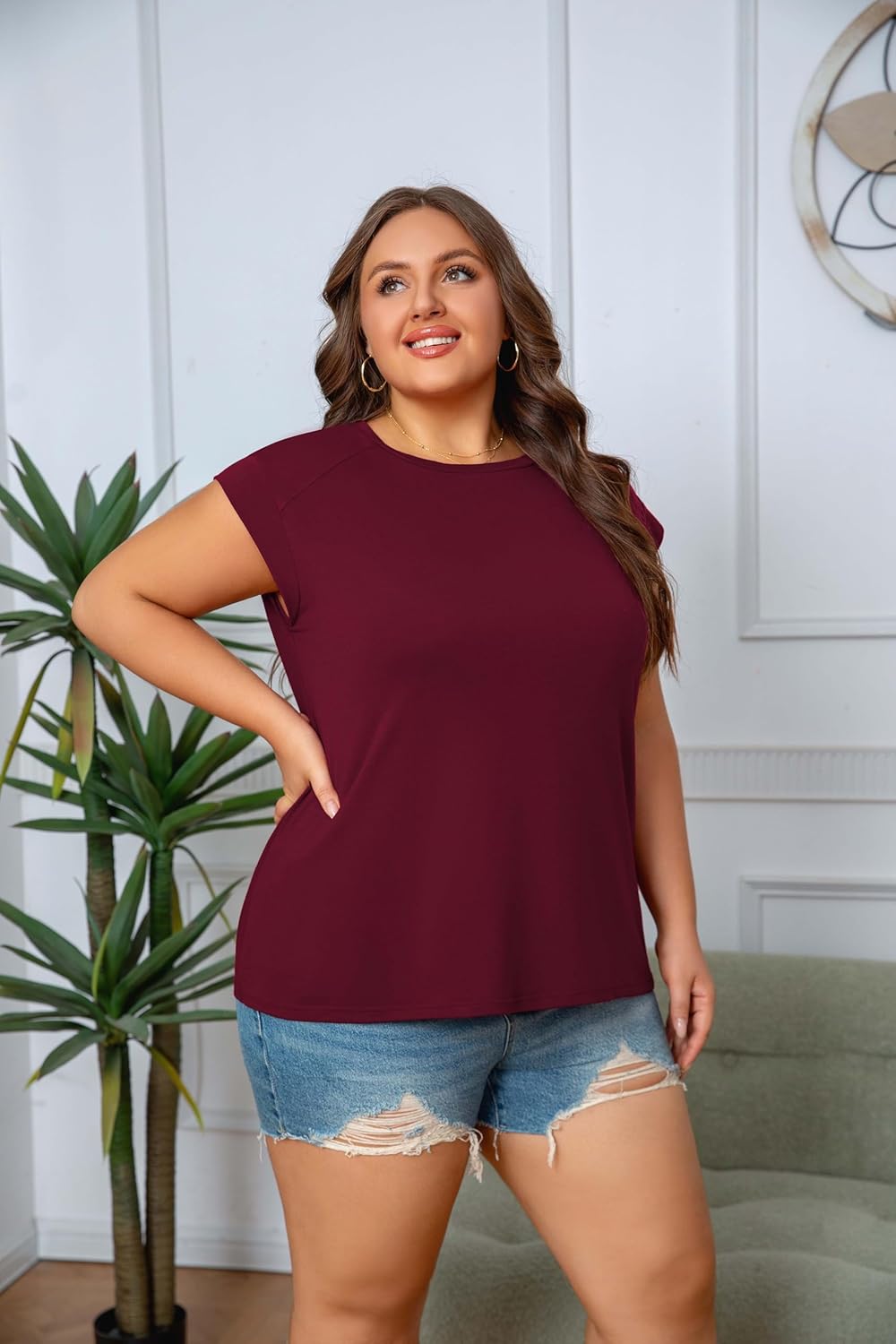 Women‘s Plus Size Summer Tops Crew Neck Casual Cap Sleeve Loose Fit Basic T Shirts for Curvy Women - Image 2