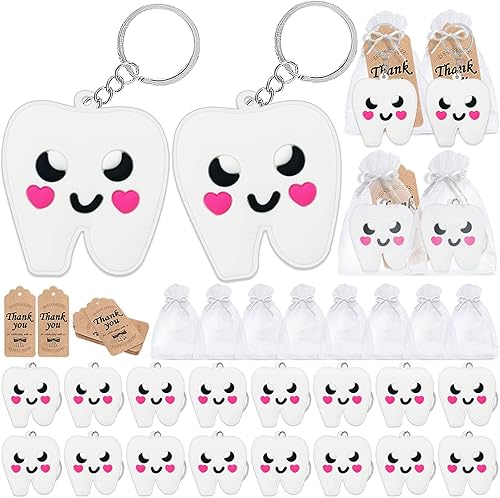 CiciBear Paquete de 60 decoraciones de fiesta para invitados, 20 llaveros de dientes, 20 etiquetas y 20 bolsas de regalo para el primer diente,
