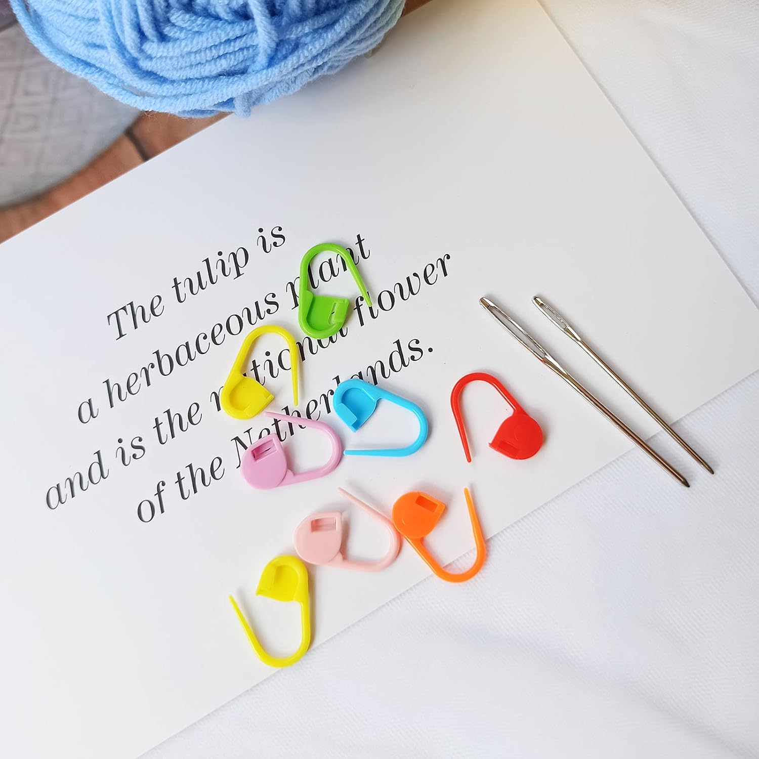 200 Knitting Needle Markers and 9 Sewing Needles with Storage Box, High Quality Plastic Crochet Clip Markers, Colorful, Needle Clip Counter with Smooth Surface for Safe Creation. (200)