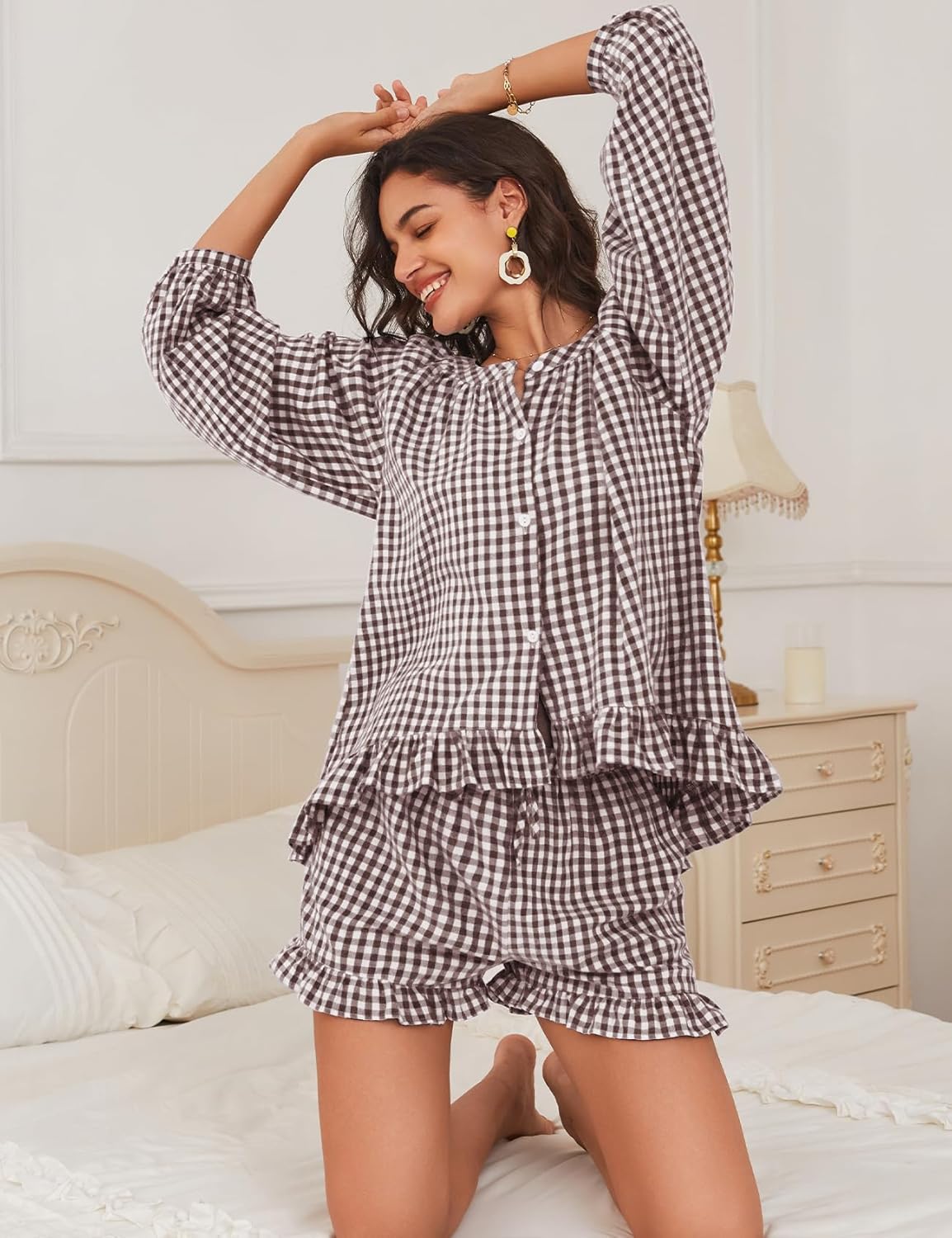 Flygo Women Gingham 2 Piece Pajama Sets Y2K Plaid Ruffle Short Sets Raglan Sleeve Shirt Lounge Shorts Sleepwear with Pockets