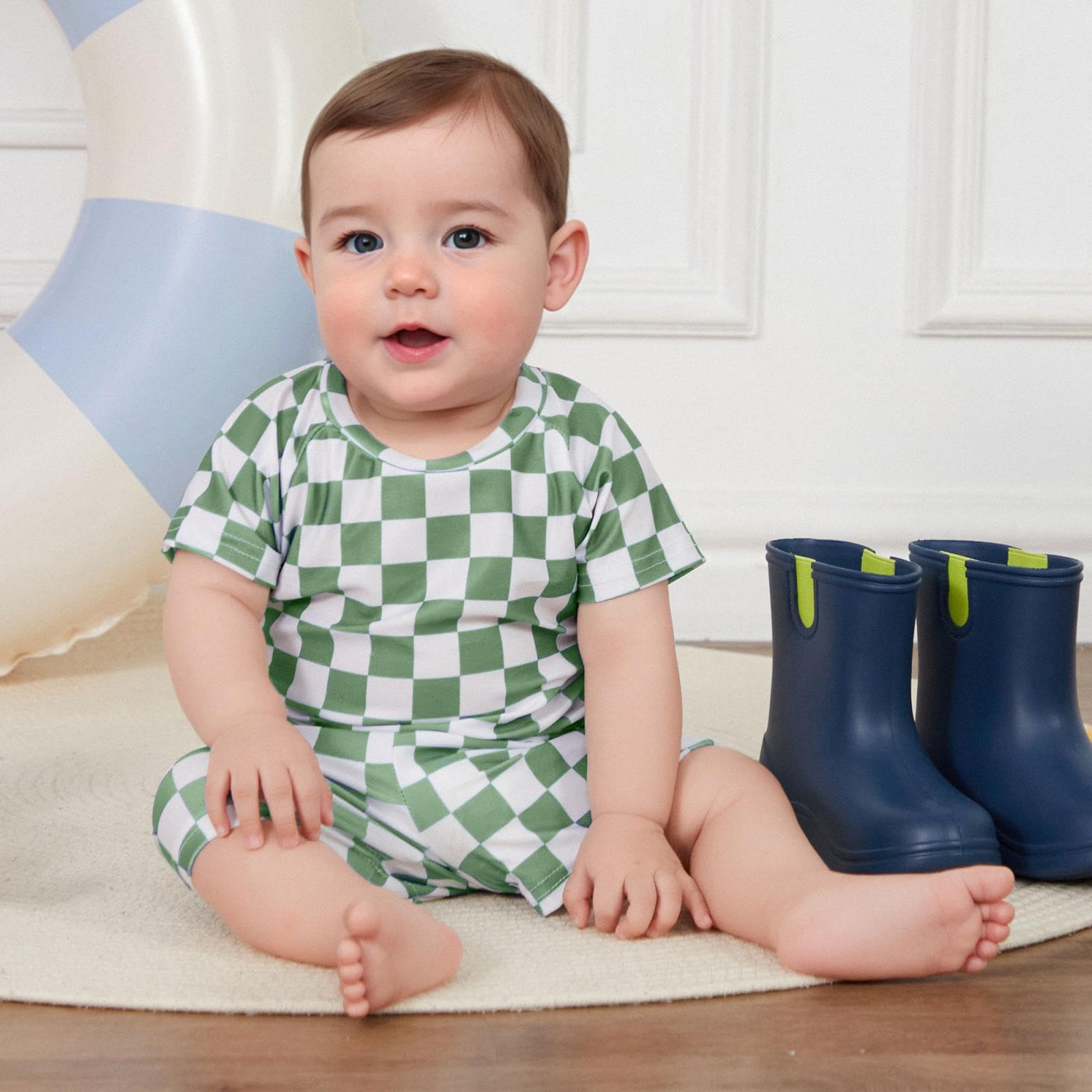 Toddler Boy Two Piece Swimsuit Checkered Short Sleeve top Trunk Rashguard Swimwear Boy Sun Protection Beach Clothing (Green, 18-24 Months)