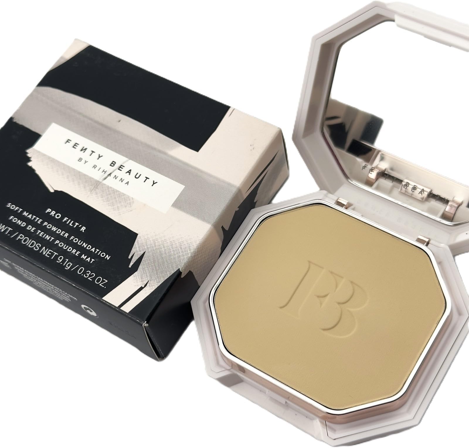 by Rihanna Pro Filt’r Soft Matte Longwear Powder Foundation 130