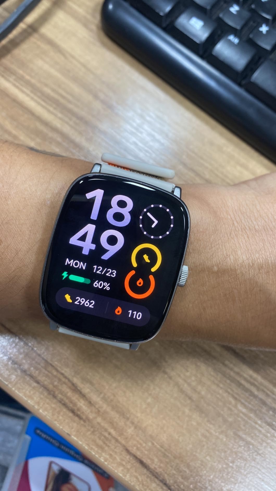HAYLOU RS5 Smartwatch,2.01″AMOLED Display Bluetooth Telefone Chamada Relógio Inteligente HAYLOU RS5 Smartwatch,2.01″AMOLED Display Bluetooth Telefone Chamada Relógio Inteligente