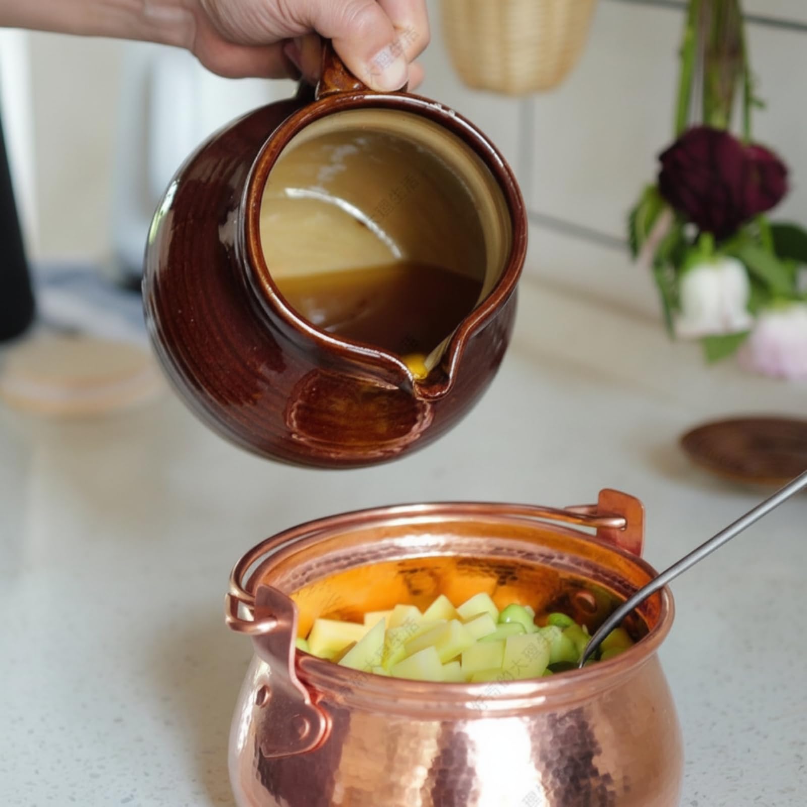 Mini Kupfertopf Kupfer Kochtopf Schmortopf Serviertopf Handgehämmert mit Dekorativem Und Robuster Konstruktion Kompaktes Format 1100ml für Kochen Servieren Wohnambiente