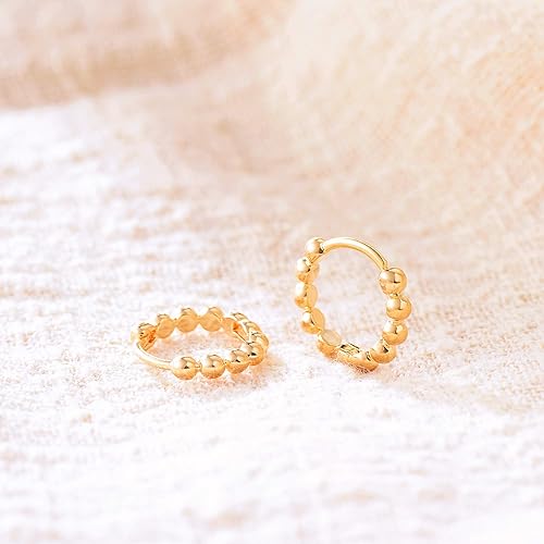 Miniatura 4 de MEVECCO Gold Hoop Earrings for Women 18K Gold Plated Huggie Earrings for Everyday Jewelry