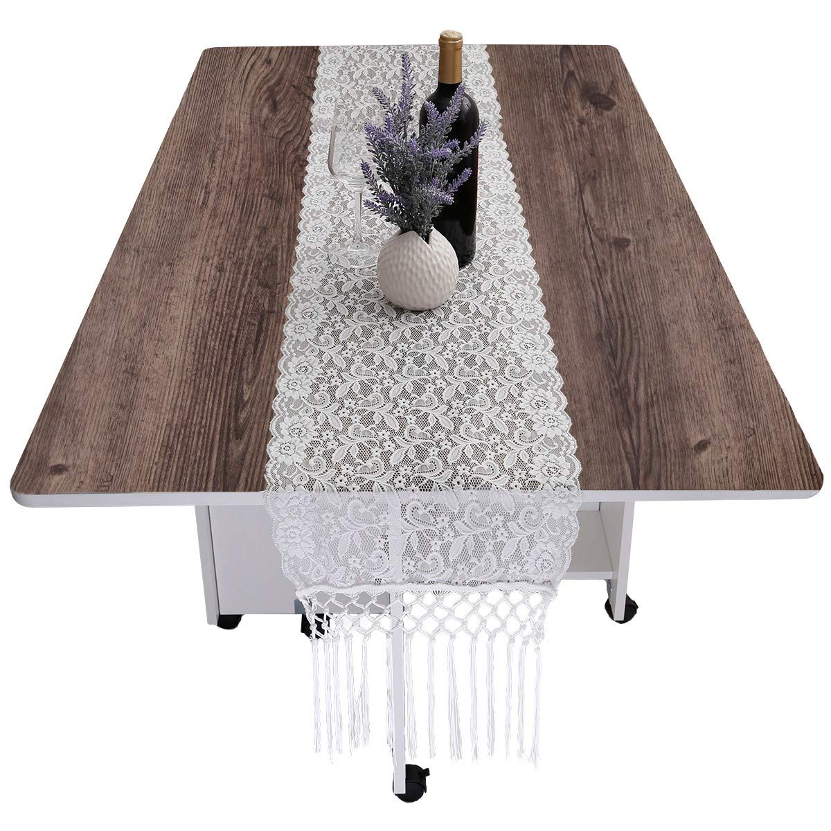 Chemin de table blanc au crochet avec pompon pour banquet et fêtes