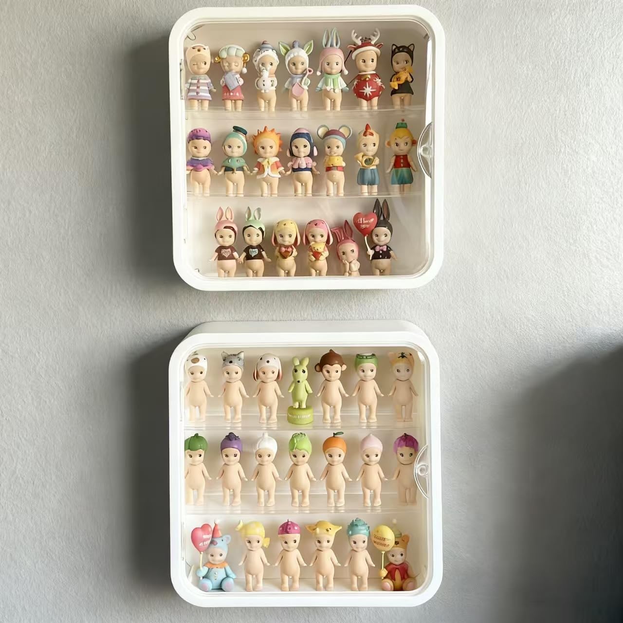 Display Case for Figures, Wall-Mounted Clear Dustproof Display Box with Magnetic Door and Shelf, Adjustable Doll Display Case for Collectibles Figurines Sonny Angels Pop Mart Mini Figures (White)