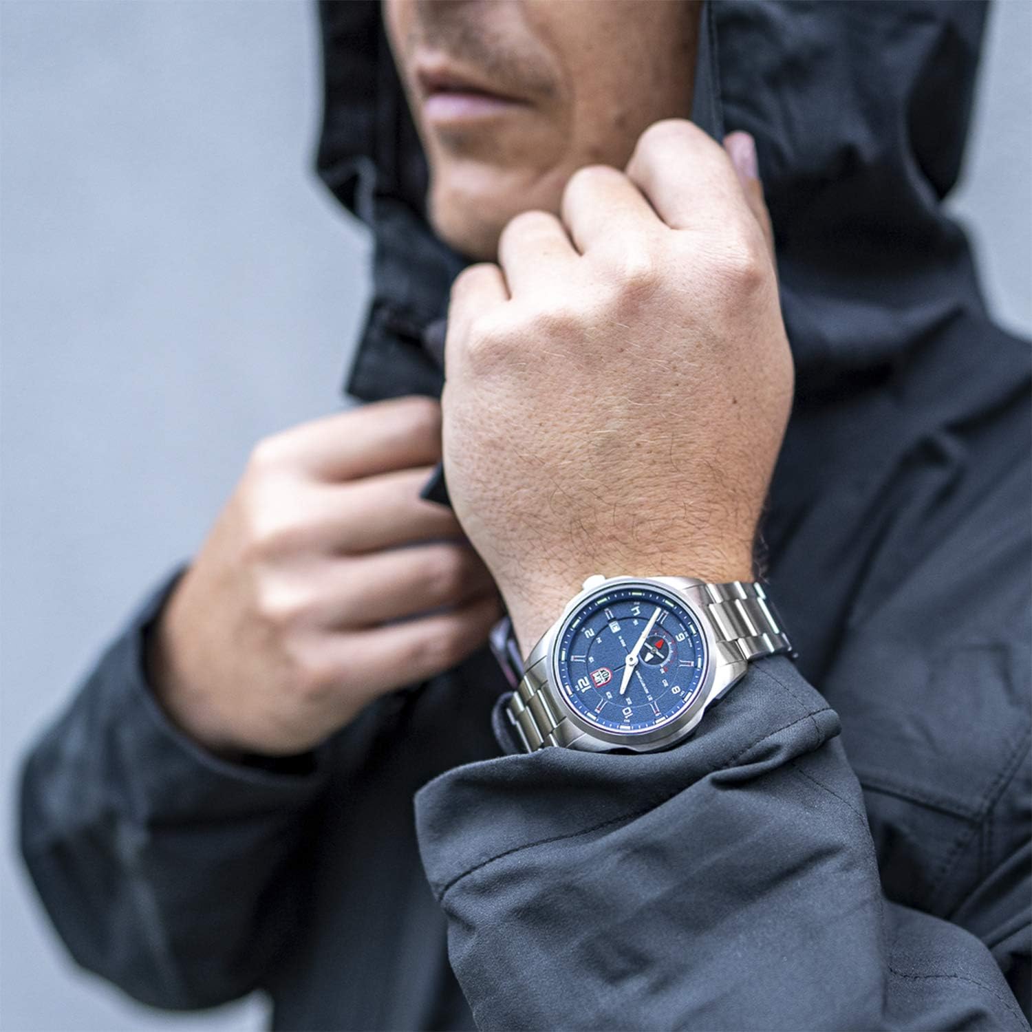 Luminox - Atacama Adventurer Field XL.1764 - Mens Watch 42mm - Military Watch in Silver/Blue Date Function - 200m Water Resistant - Sapphire Glass - Mens Watches - Made in Switzerland