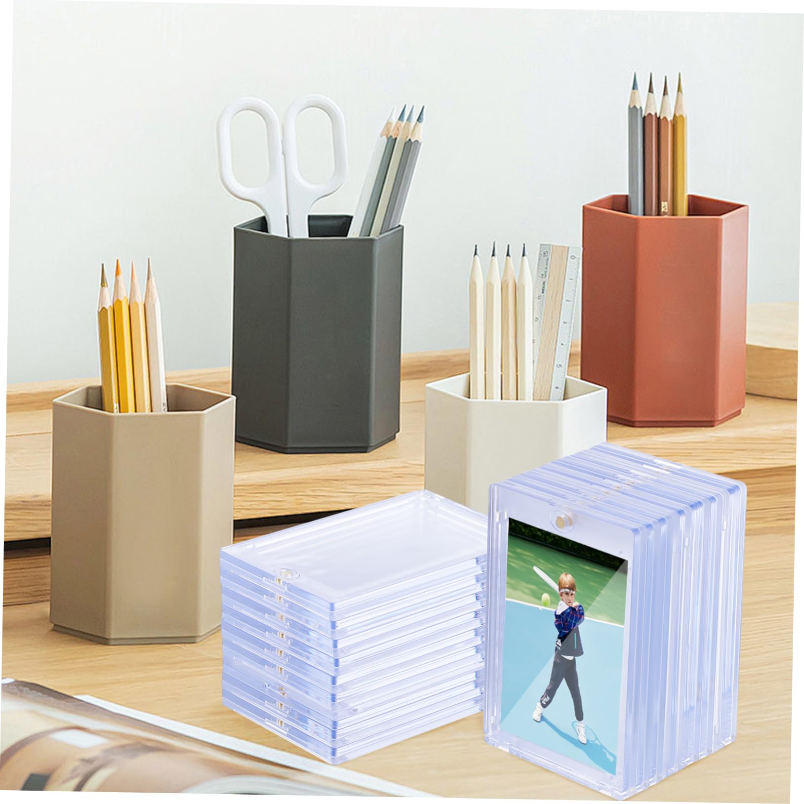ibasenice 18 Pezzi Portacarte Magnetici in Ps, Protezione Rigida per Carte da Gioco e Collezionabili, Chiusura Sicura, Uso Versatile