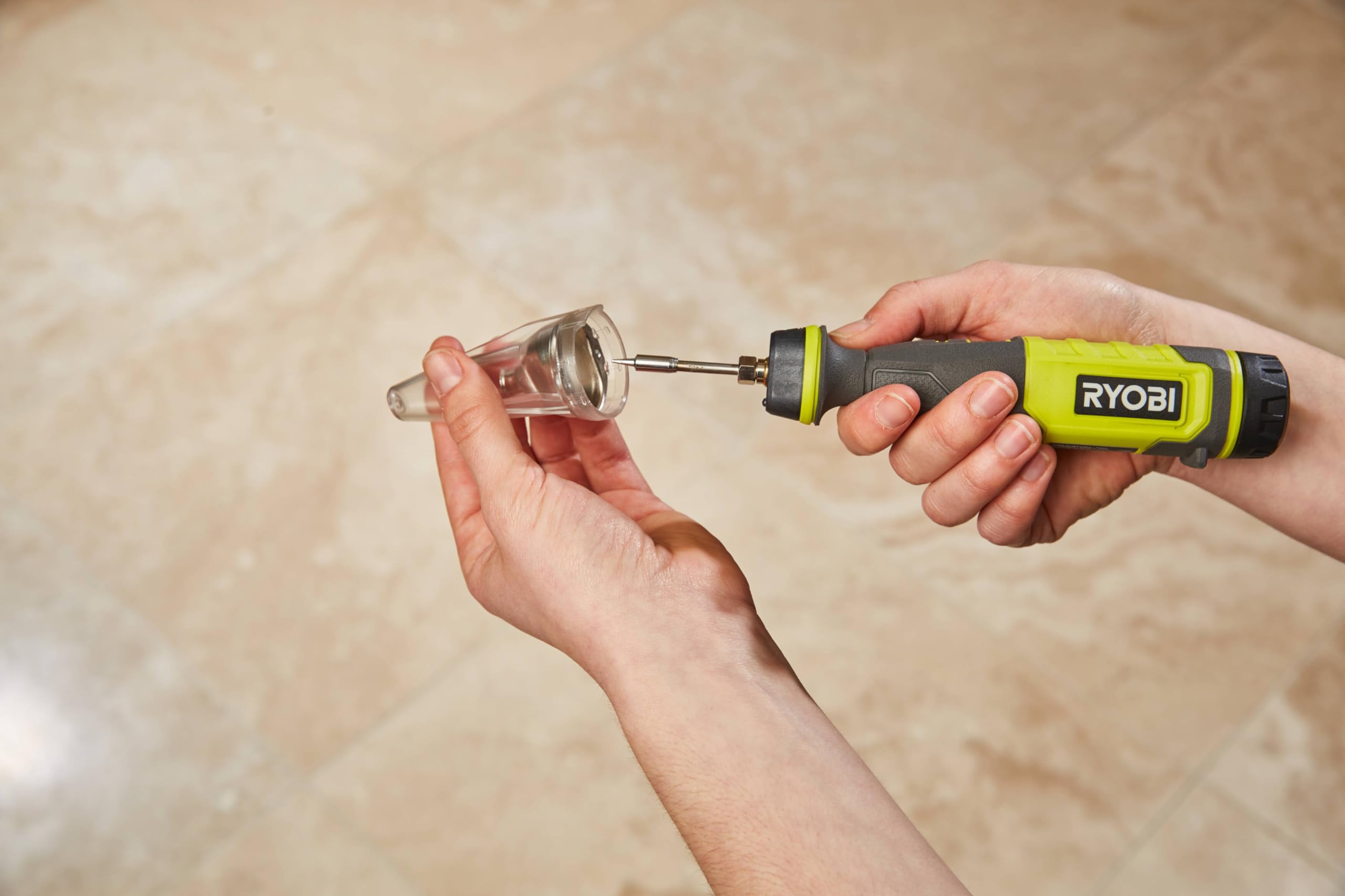 RYOBI - Soldador USB de litio de 4 V, 480 °, incluye alambre de soldadura y tapa de seguridad (se vende sin batería) - RSI4-0
