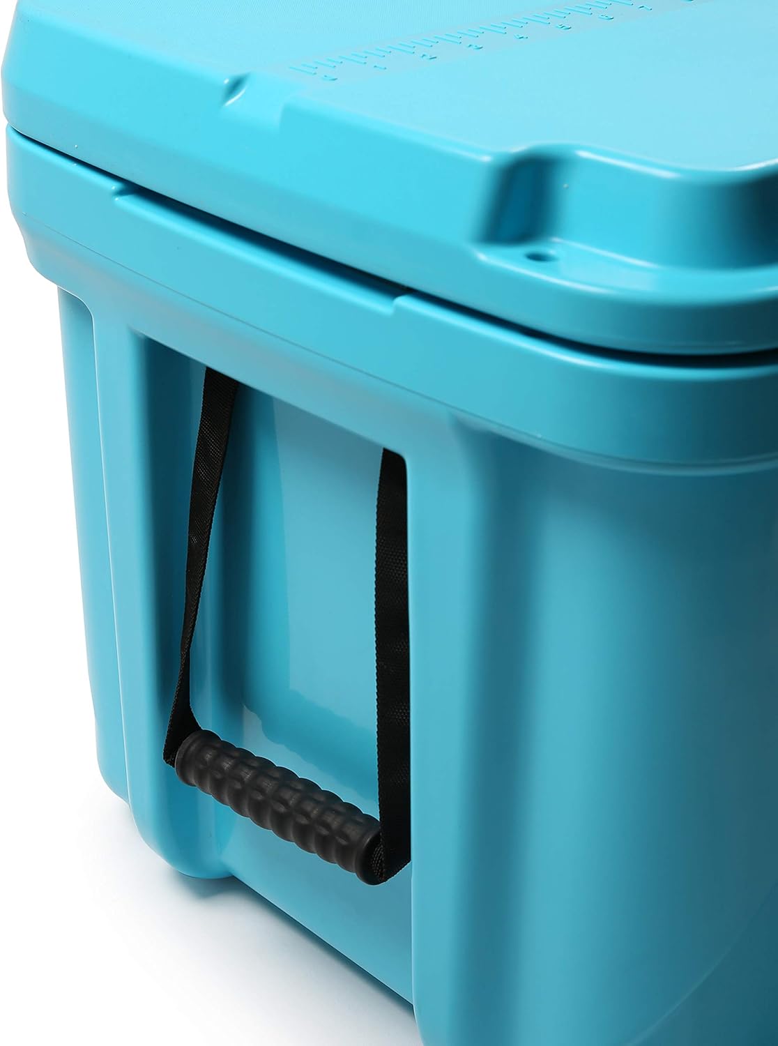 Arctic Zone Titan Deep Freeze 55Q Premium Ice Chest Roto Cooler with Microban Protection, Blue : Everything Else