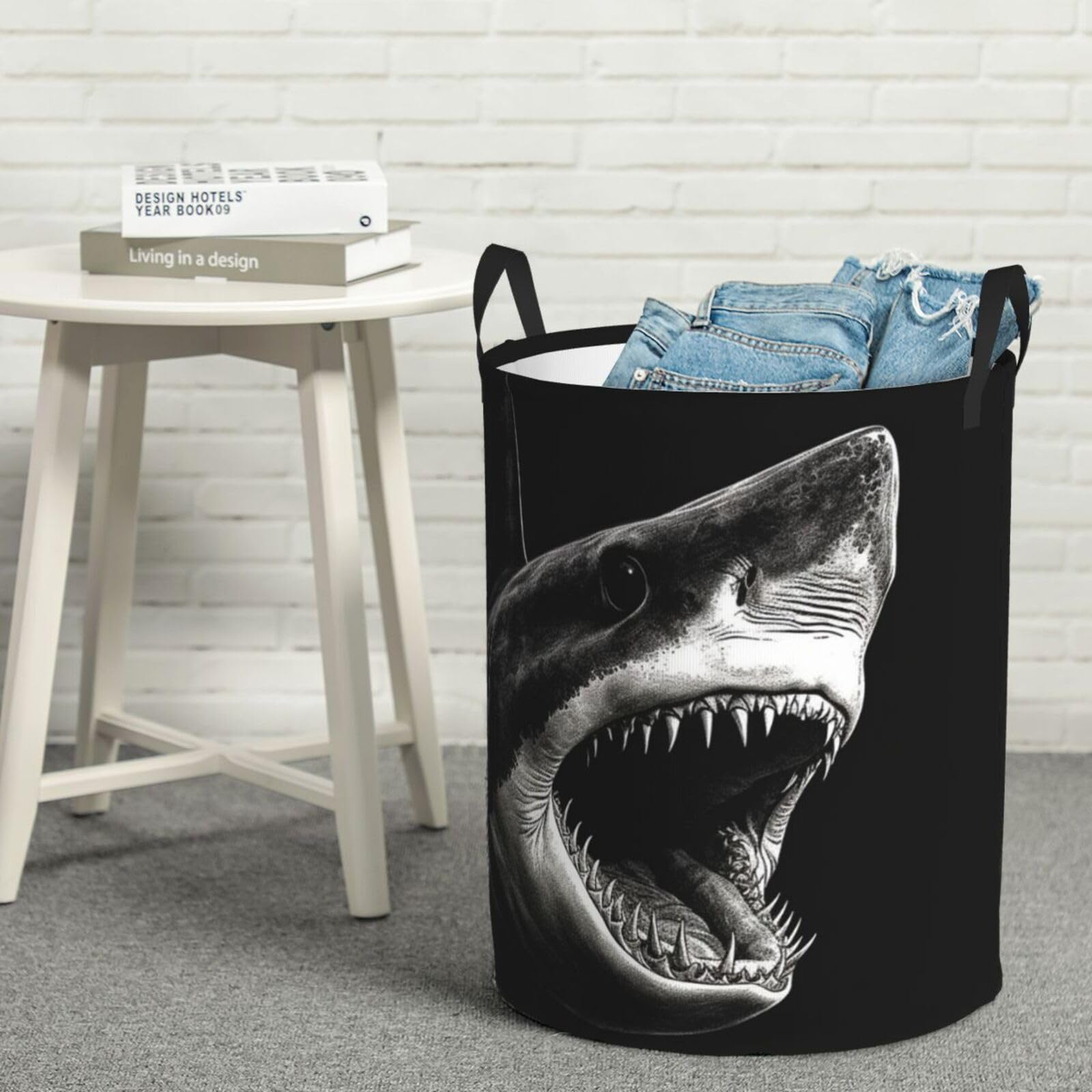 Grand panier de rangement étanche dans la chambre enfant pour stocker jouets et couvertures