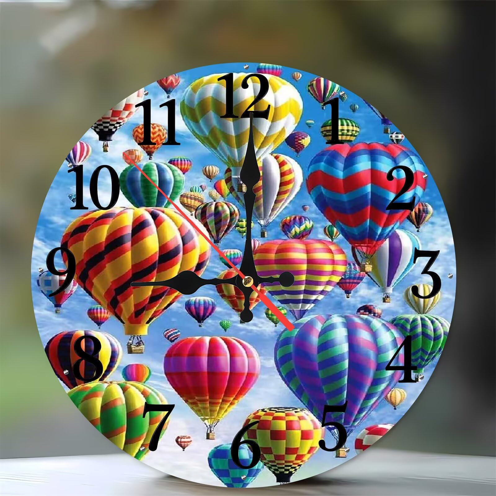 Horloge murale en bois de 35 cm avec montgolfières colorées