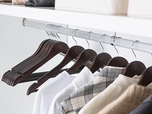 Miniatura 4 de StorageWorks Estantes colgantes de armario de 4 secciones con paquete de 20 perchas de madera