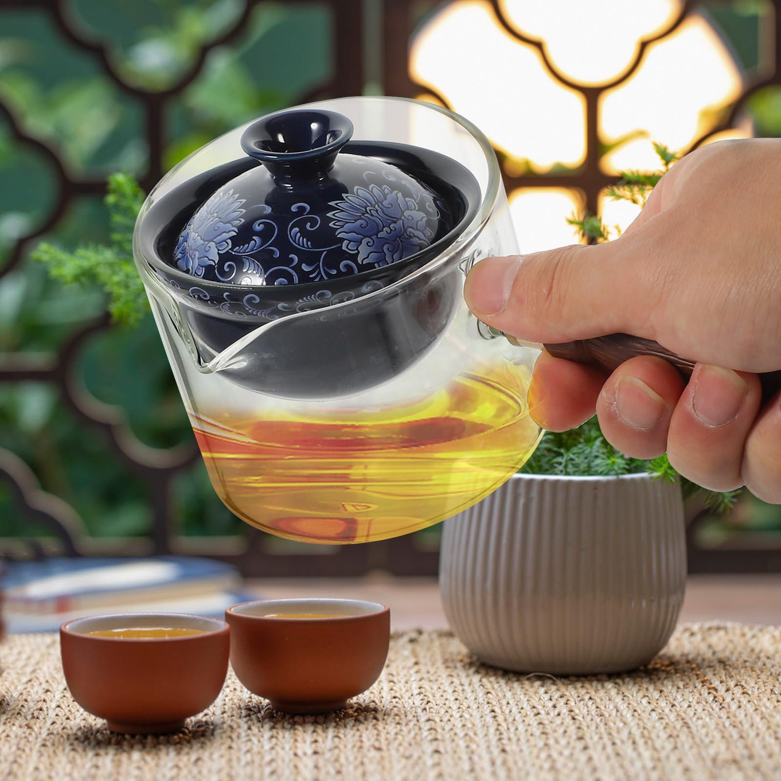 Veemoon Drehbare Teekanne im Chinesischen Stil mit 330ml Kapazität und Seitlichem Griff Keramik Glas Holz Material Sicher und Einzigartiges Design für Reise und Haushalt