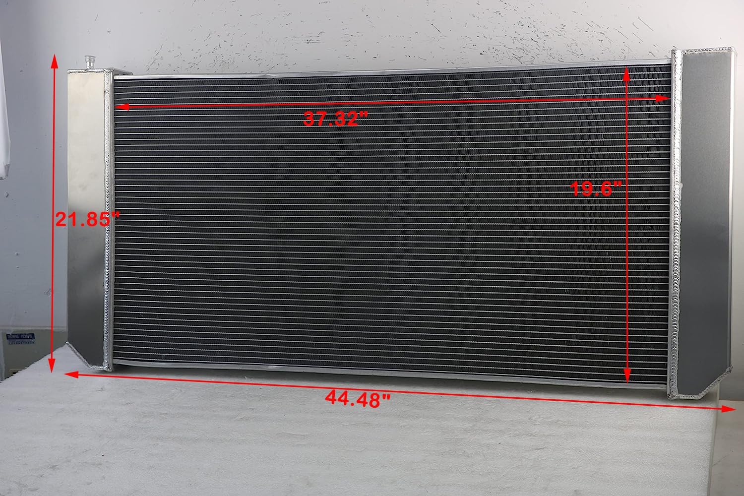 3 Row Aluminum Radiator Replacement for 2003-2009 Chevy GMC C4500 C5500 C6500 Kodiak/Topkick Radiators 2004 2005 2006 2007 2008