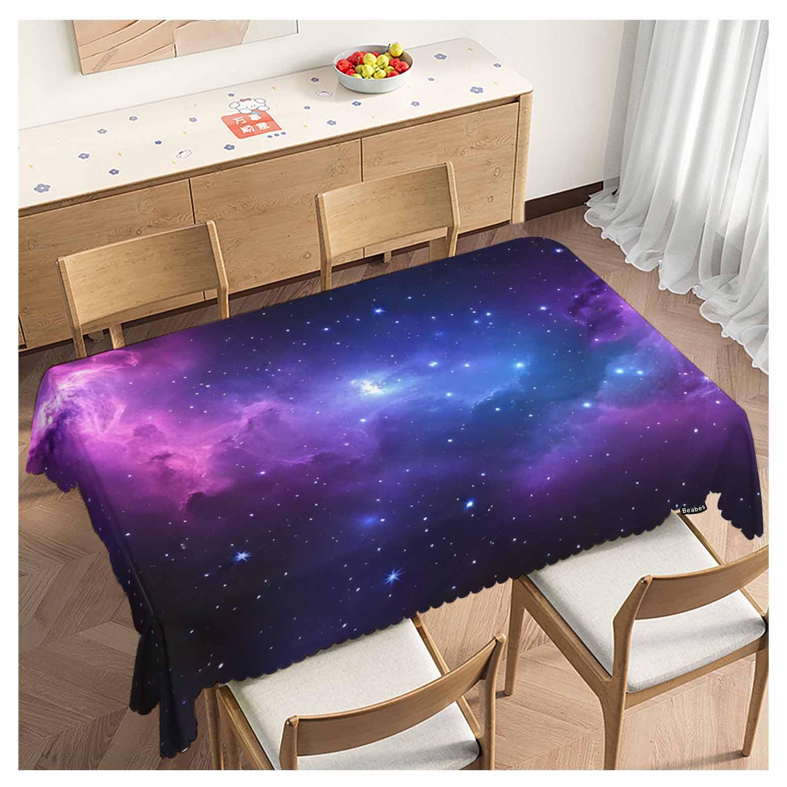 Nappe anti-taches galactique lavable pour en finir avec les corvées après les fêtes