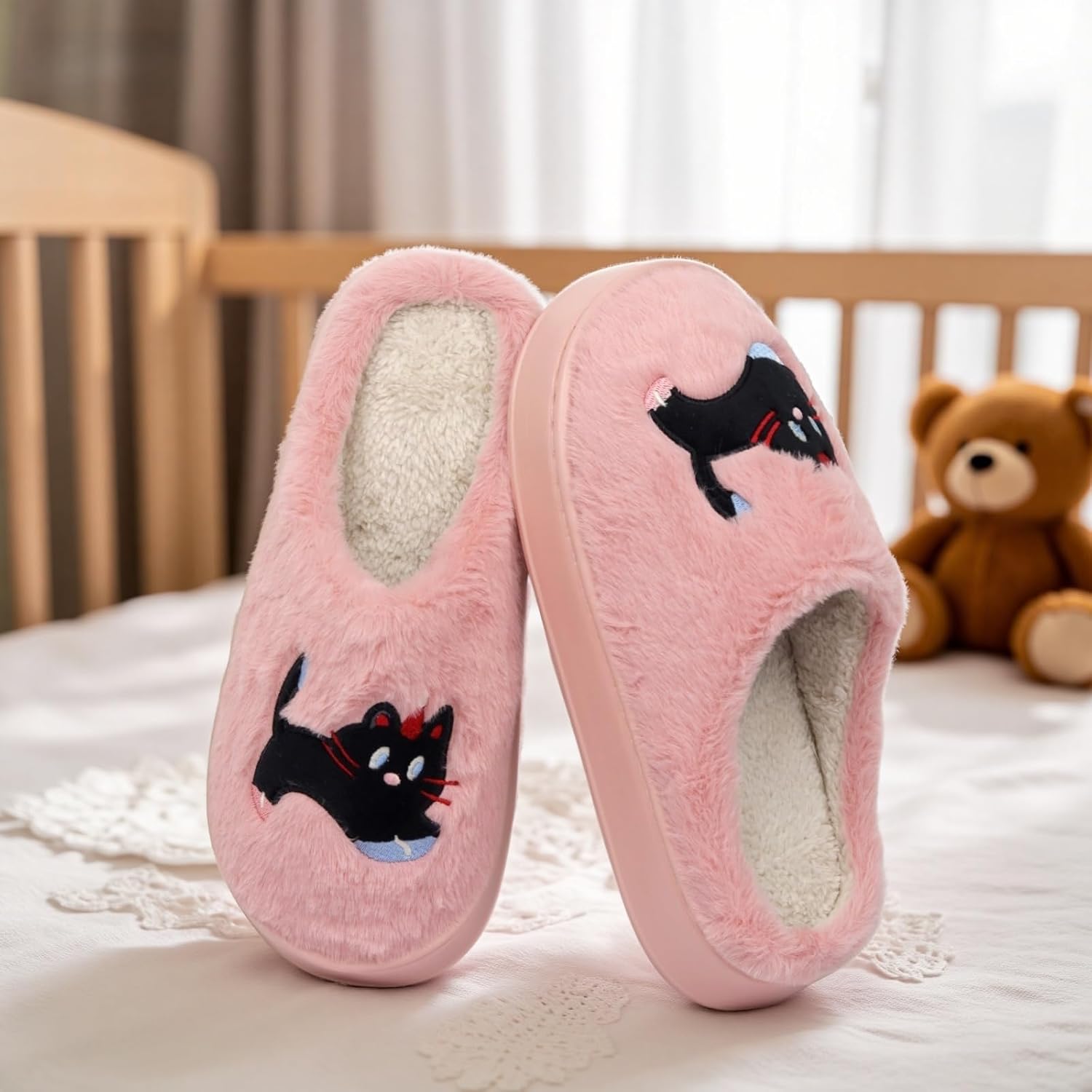 Cat Slippers For Womens Home Fuzzy Plush Mens Shoes Cute Animal Design Soft Warm Bedroom Anti-Skid Sole Winter Wool Lined Indoor Outdoor House Gift Idea