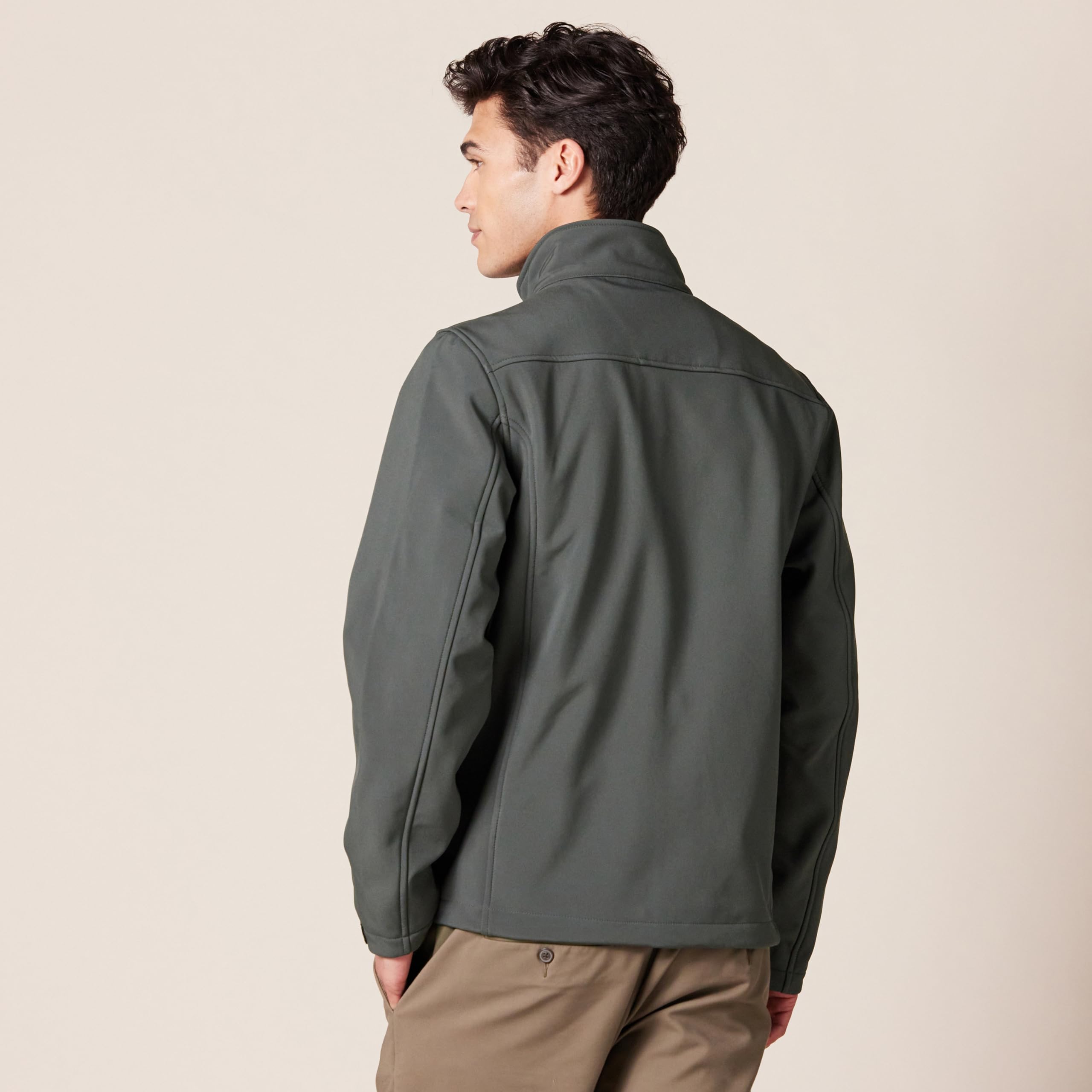 Amazon Essentials Hombre Chaqueta de Shoftshell Resistente a la Lluvia