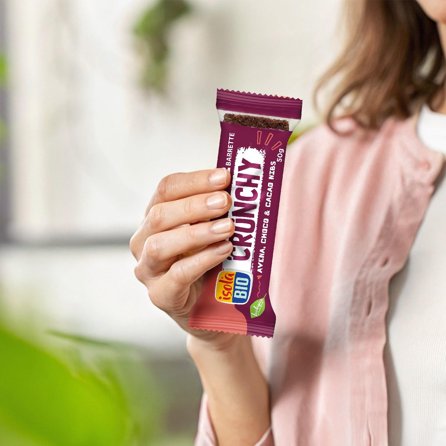 ISOLA BIO Barrette con Avena Integrale, Cioccolato e Granella di Cacao Bio, Crunchy, Fonte di Fibre, Vegan, 12 Confezioni da 50g (2 Snack per Confezione, Totale 24 Barrette)