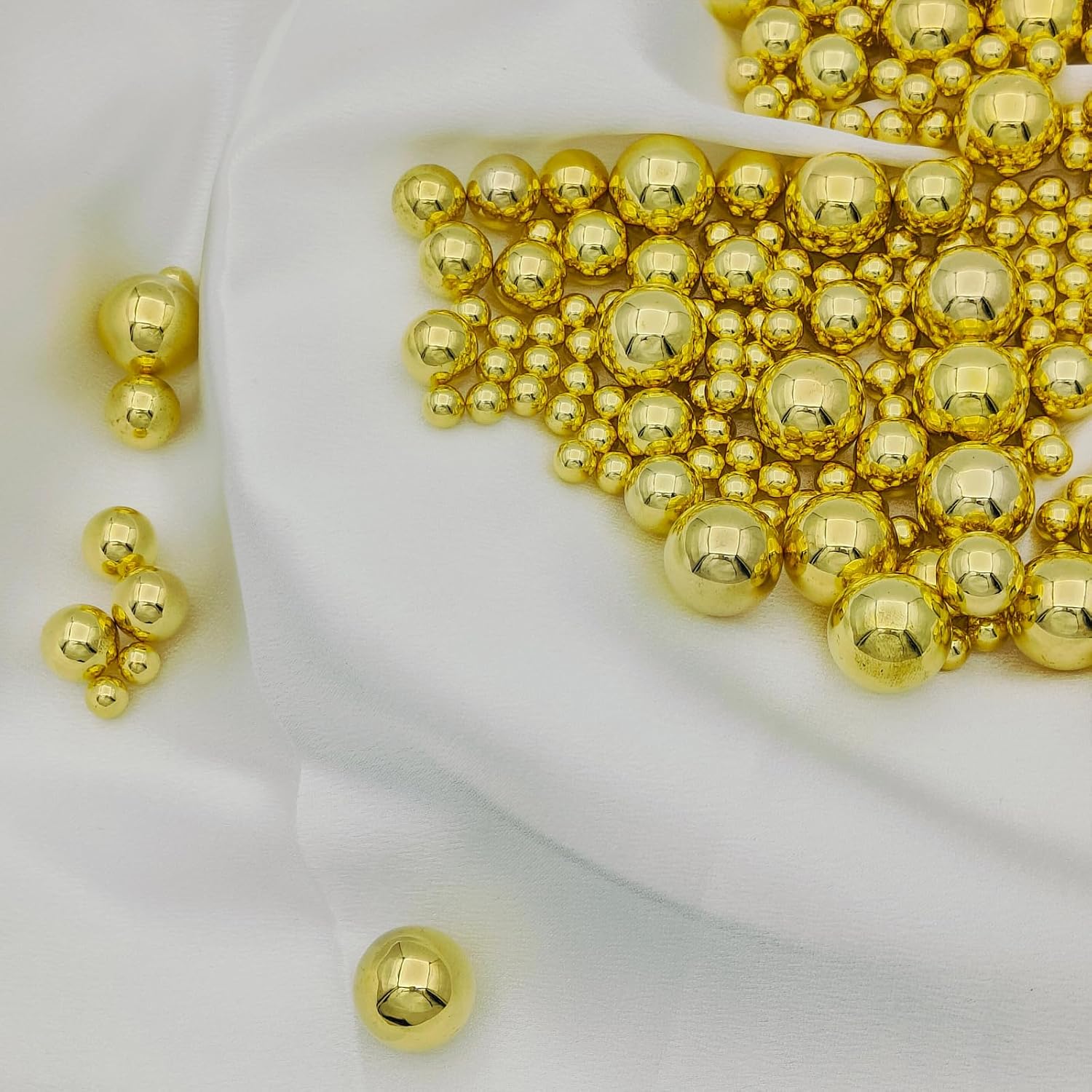 300Pcs Vase Filler Beads, Gold No-Hole Imitation Pearl, 8/14/20mm | Wedding Centerpieces Vases Crafts Makeup Brush Holder Home Party Decor