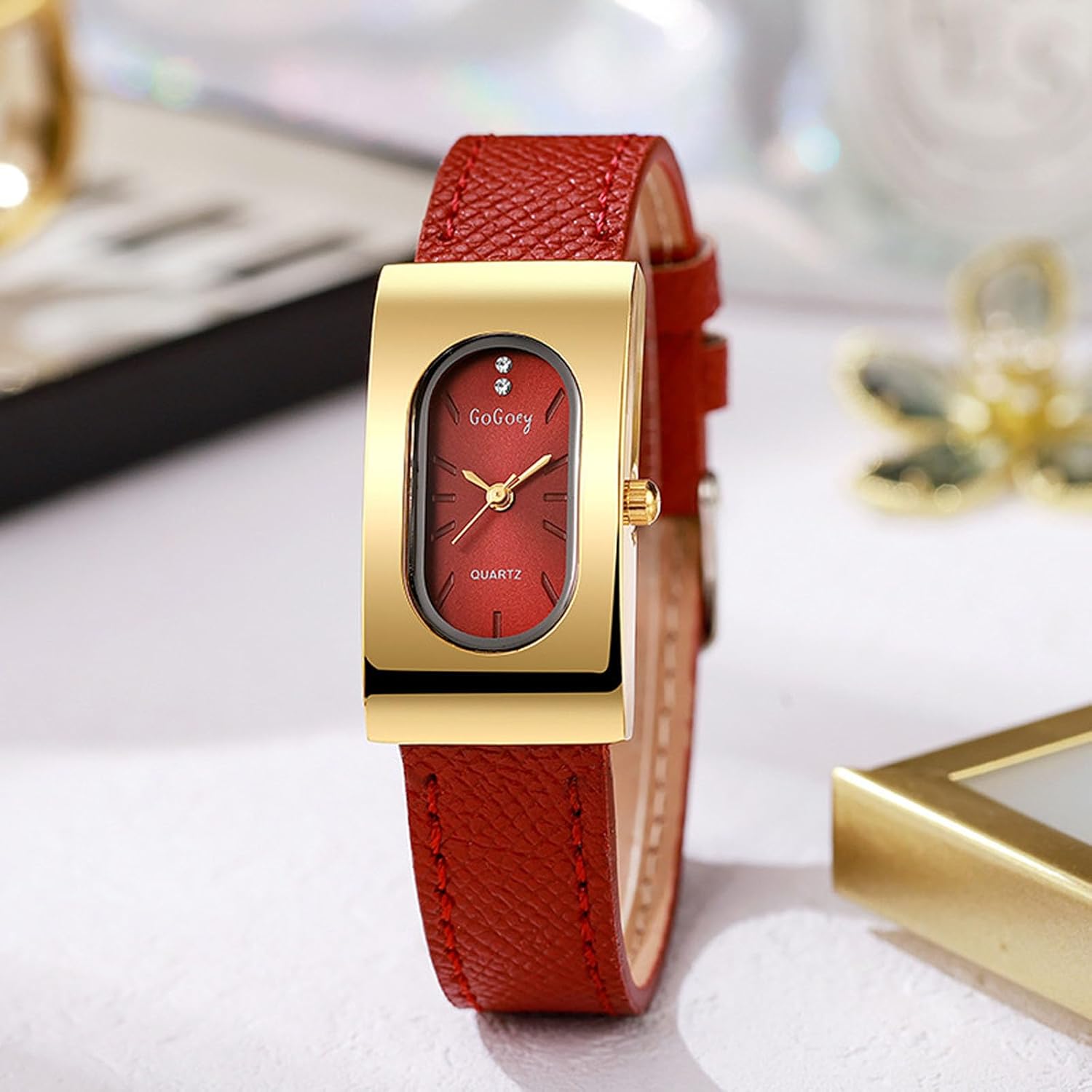 4 Pack Retro Vintage Square Watches for Women Gold Tone Case Crocodile Pattern Brown Black Red Leather Business Casual Dress Quartz Analog Wrist Watch Set