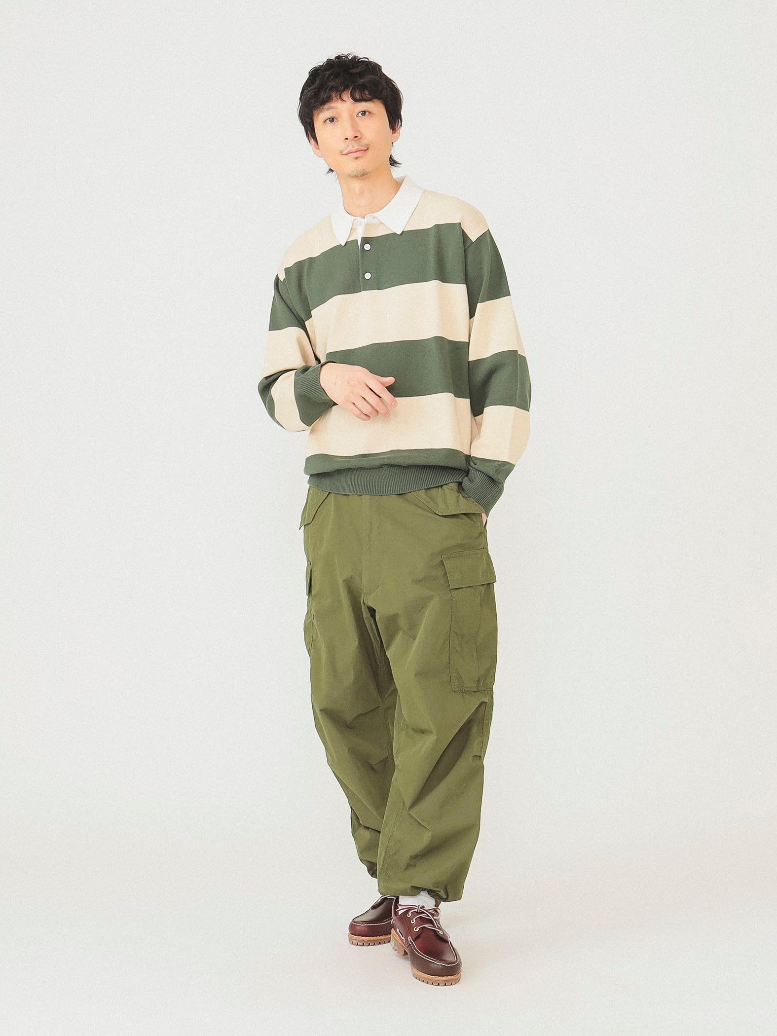 美品 NETFLIX x BEAMS コラボ カーゴパンツ イージーパンツ Amazon.co