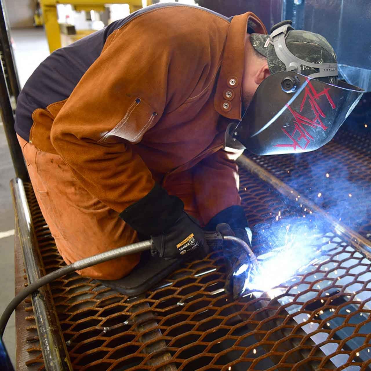 John Tillman 3360M Medium 30" Dark Brown Premium Side Split Leather Jacket, Satin Lining, Front Snap Closure/Indura Stretch Flame Retardant Full Back Panel, English, 15.34 fl. oz., Plastic, 1 x 1 x 1