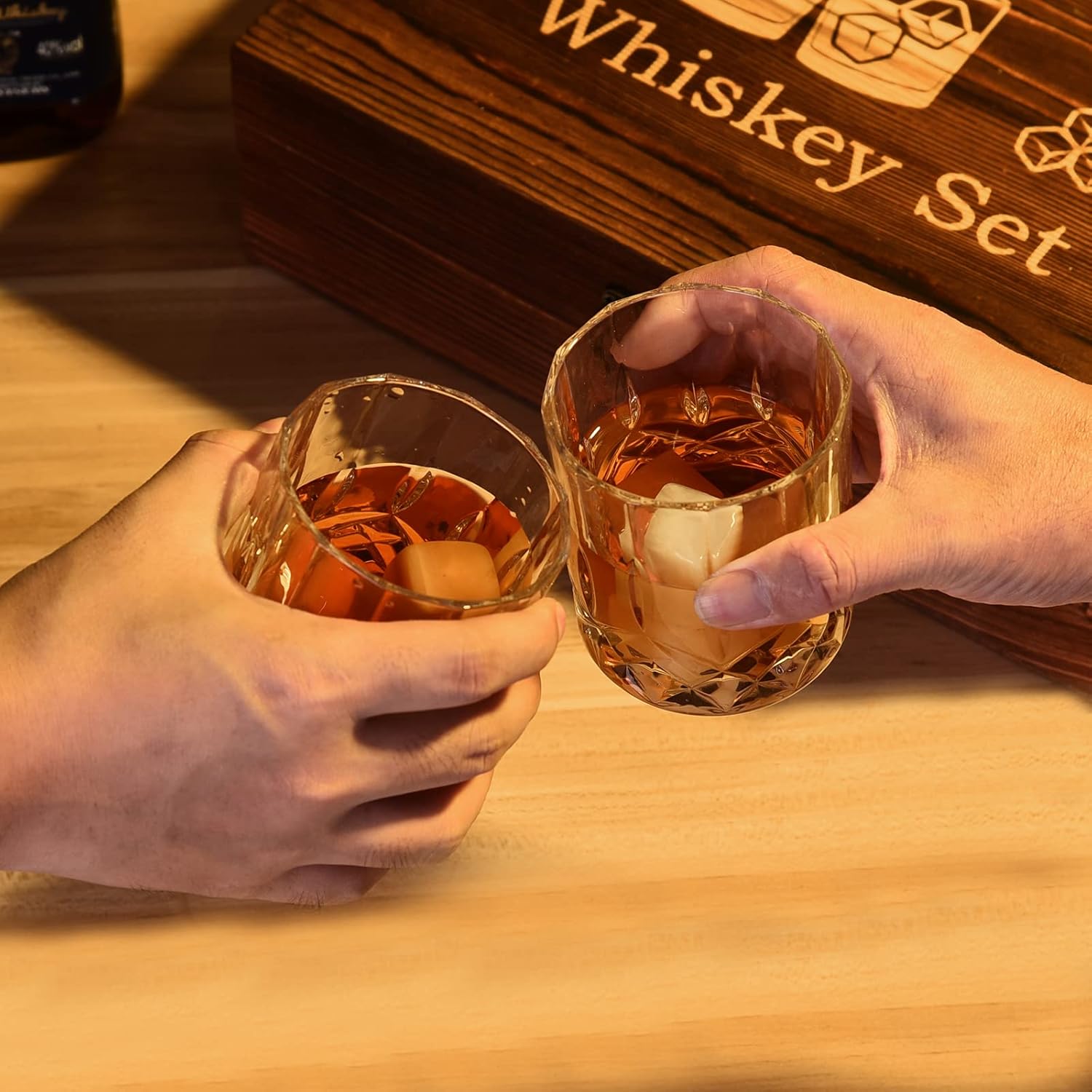 EooCoo Whiskey Stones Gift Set, Whiskey Glasses Set 8 Pack Jade, Reusable Ice Cubes for Drinks, Perfect Drinking Gifts for Men, Whiskey Lovers, Anniversary Present for Husband