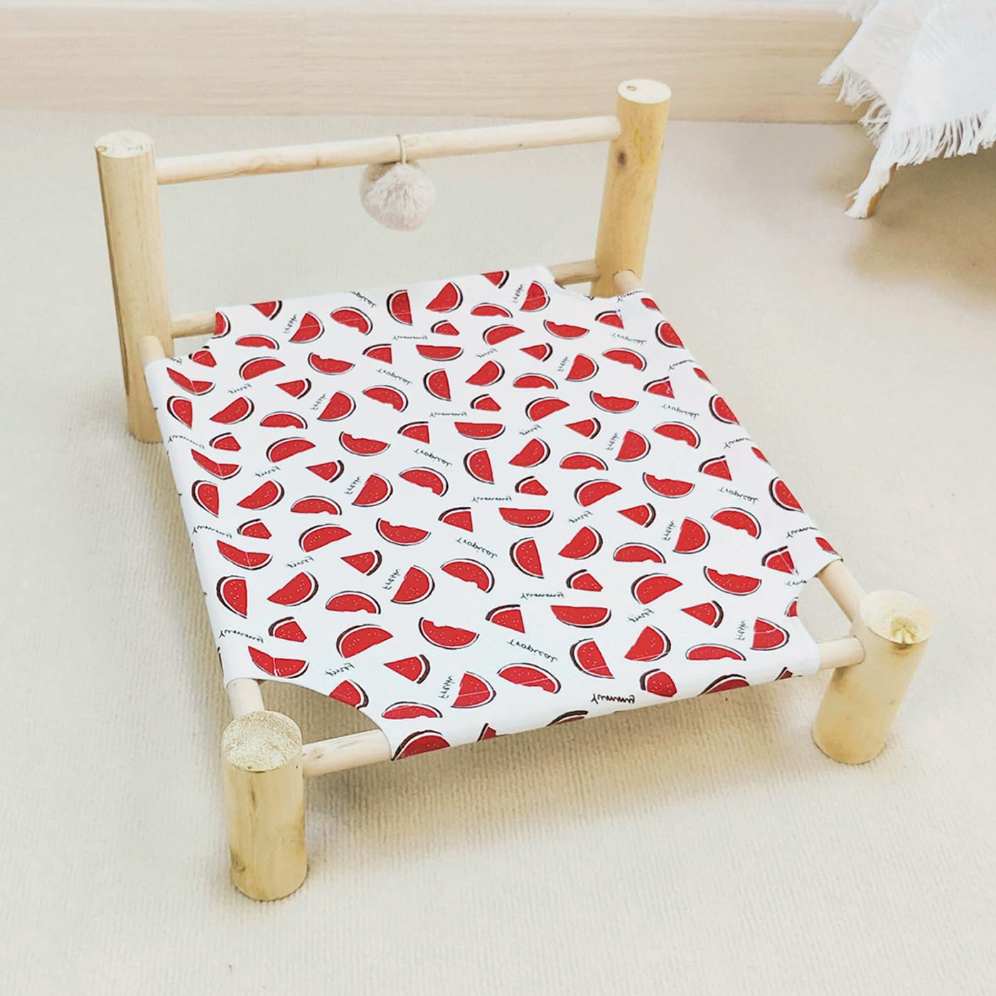 Lit surélevé en bois S pour animal domestique avec balle en peluche lavable
