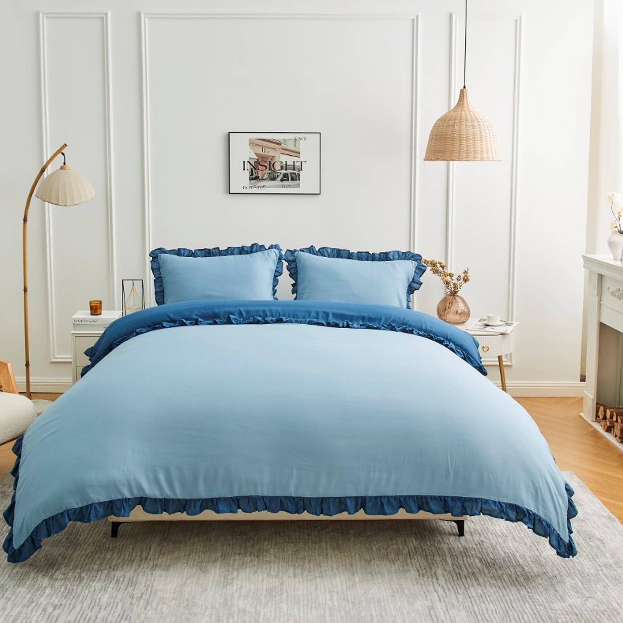 Lions Reversible Bedding - Ruffle Duvet Cover Set Single Bed Size - Blue Bedding Sets with Matching Pillowcase, 100% Polyester, Soft Microfibre Frilly Quilt Covers, 137x200cm