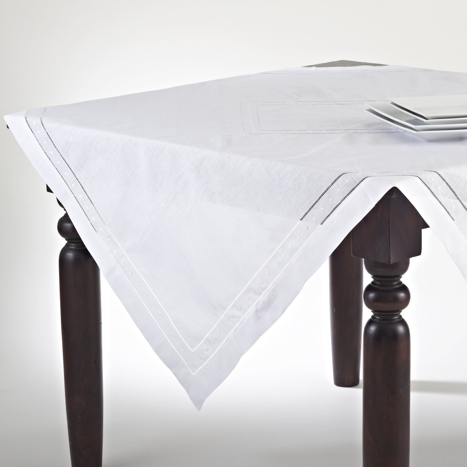 Amazon.co.jp: SARO LIFESTYLE 8648.W72S クラシック刺繍とヘム