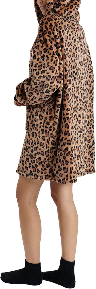 Amazon.com: Juicy Couture Women's Wearable Blanket Lounger, Luxe
