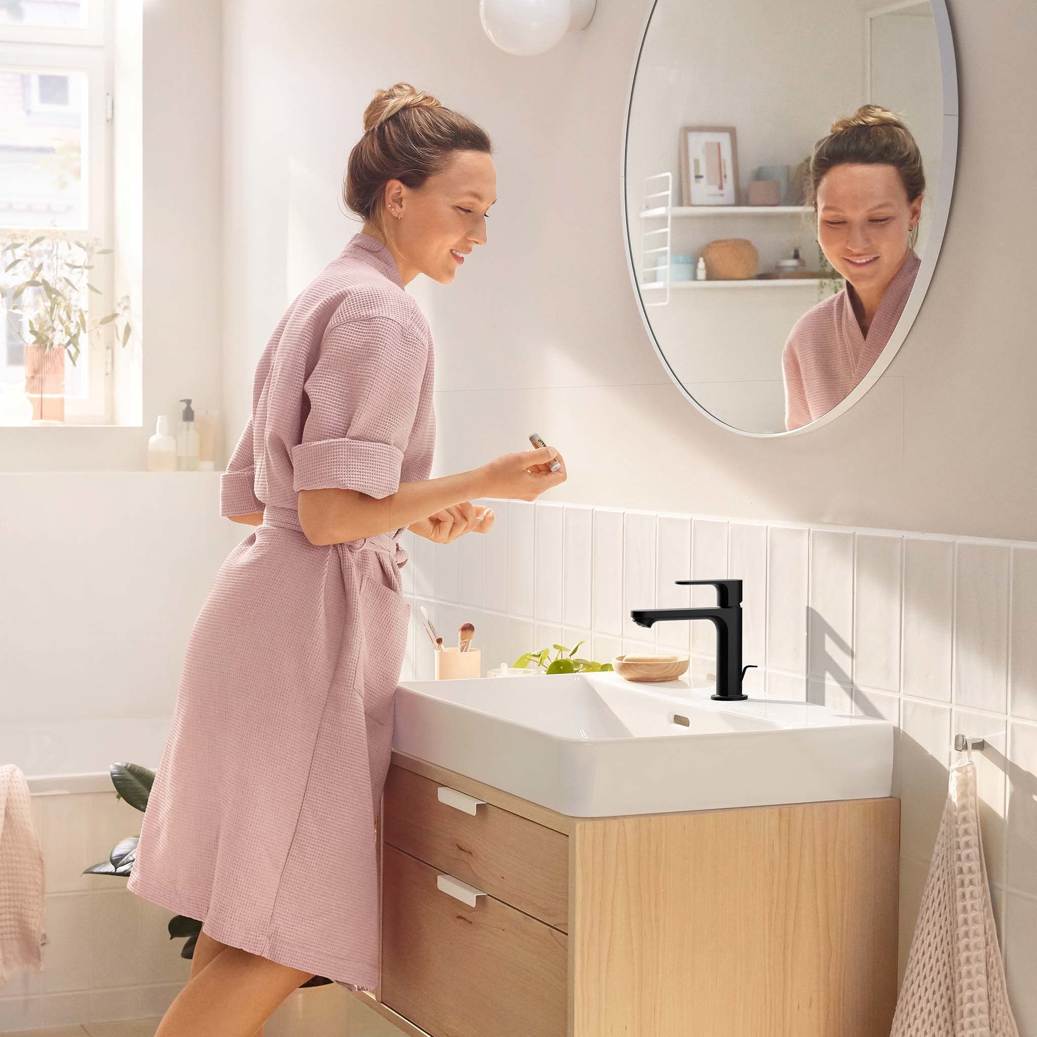 hansgrohe Rebris S 72519670 bateria umywalkowa z odpływem z drążkiem rozporowym, kran łazienkowy z wylewką, wysokość 109 mm, bateria mieszakowa do umywalki oszczędzająca wodę (EcoSmart), matowa czerń