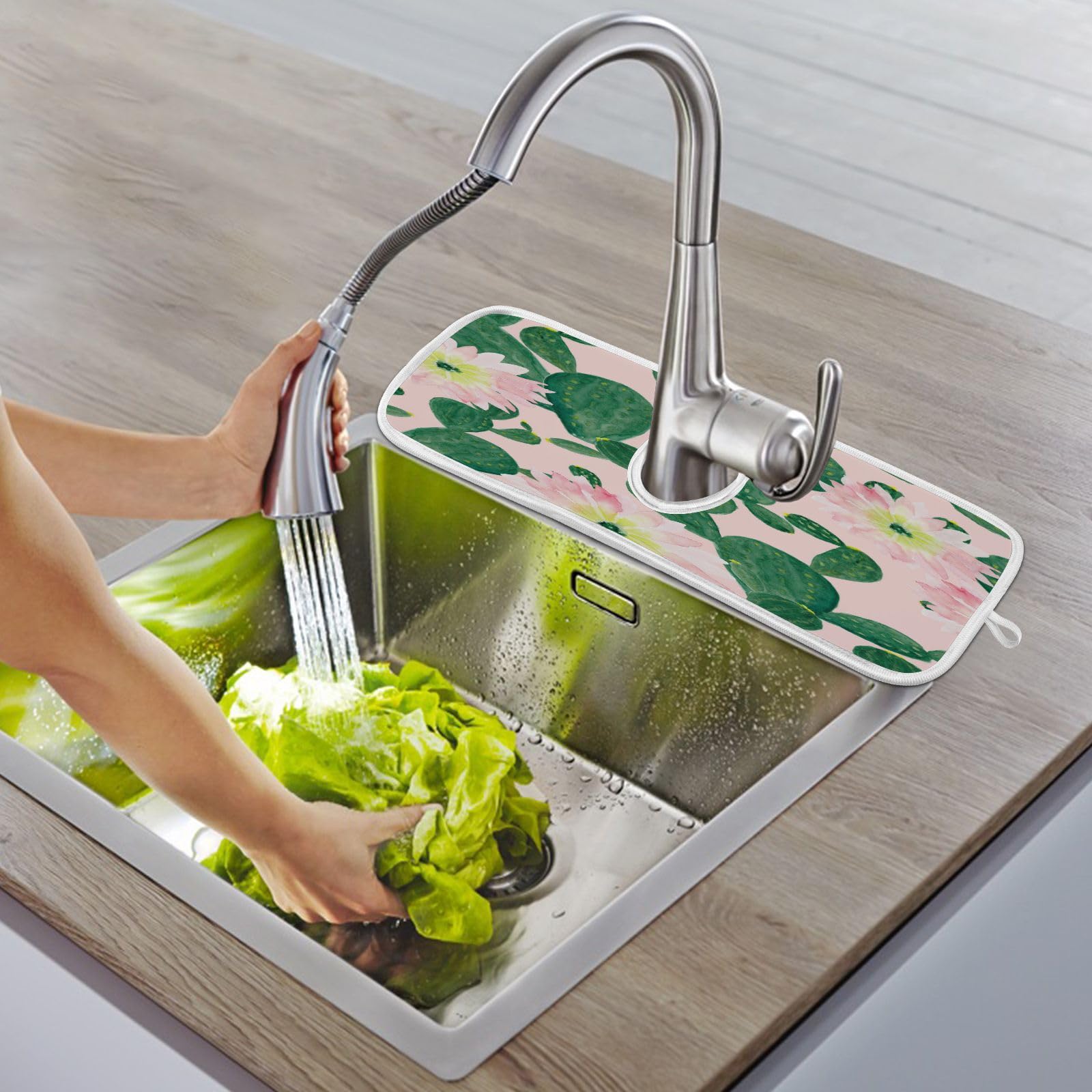 Elkay LVRCGRN8WSK, 39.25 x 18.63 x 36.13 inches, Single Bottle Filling Station