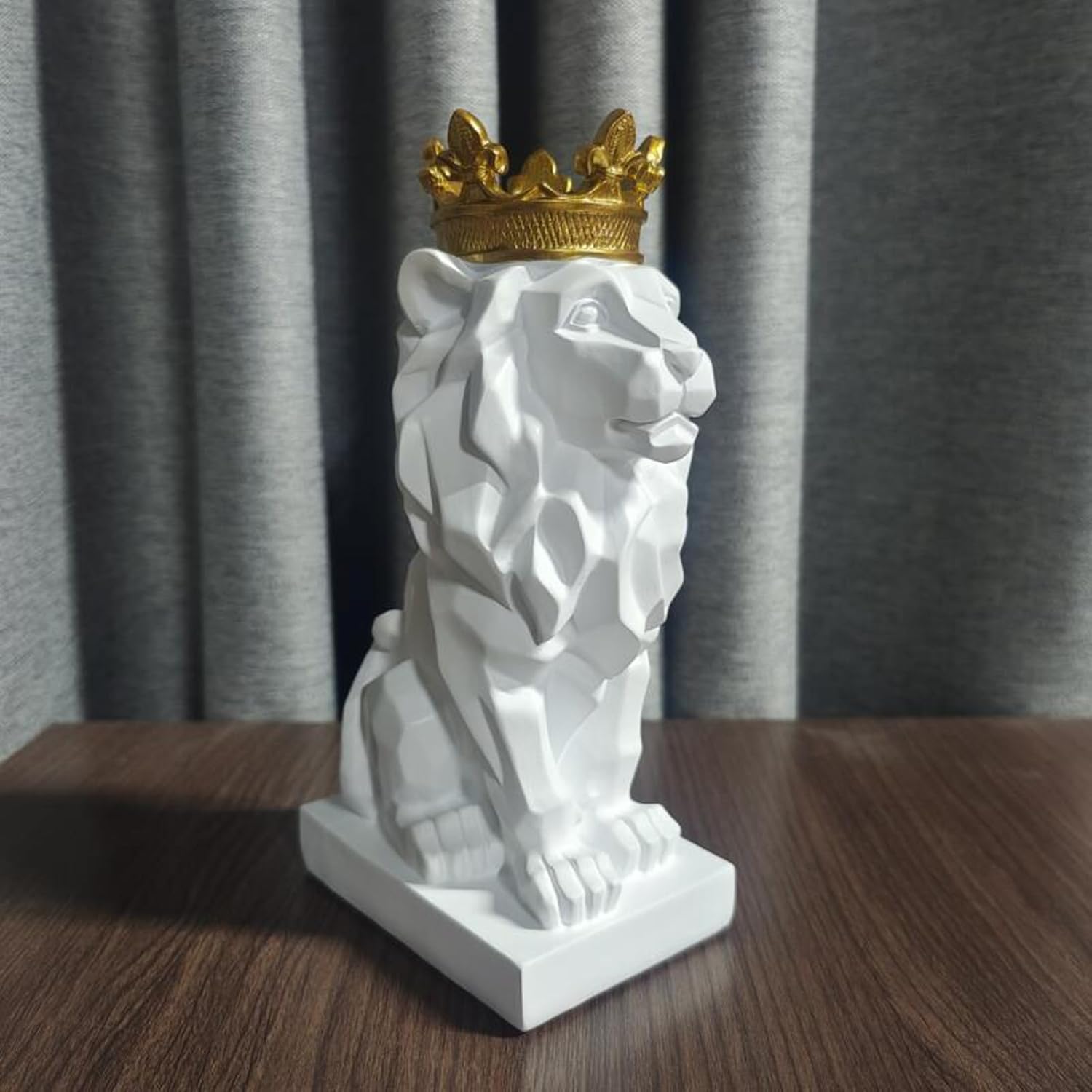 Crown Lion King Statue sculpture lion statues Nordic Style Home and Study Decoration lion decor Abstract Geometric Sculptures Resin Animal figurines Indoor and Home Office Gifts ,White b,8*12*23cm