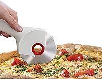 Vista 3 de Joseph Joseph Ringo Easy Clean - Cortador de ruedas de pizza de acero inoxidable, apto para lavavajillas