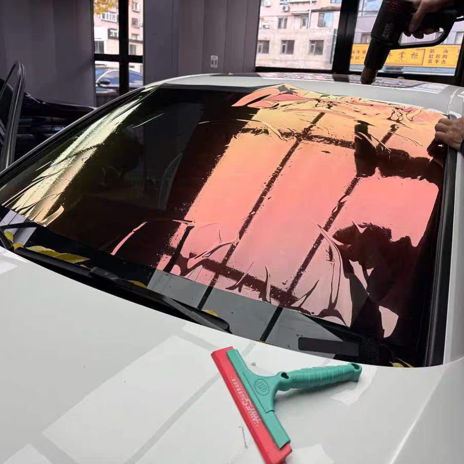 81% VLT Scheiben Tönung Folie Auto – 100 x 300 cm – Chamäleon-Sonnenschutzfolie für die Windschutzscheibe – Tönungsfolie Fenster – Farbwechsel zu Rot