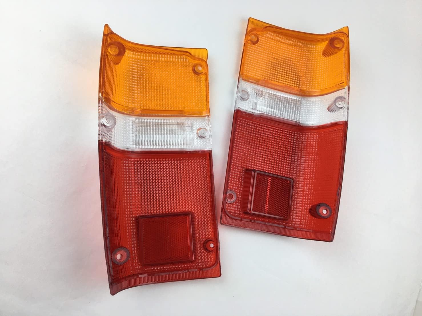 TRS 1 Pair Rear Tail light Lens RH-LH fits 1984-1988 For Toyota Hilux LN50 RN55 LN56 pickup Truck 8156189133/8155189133