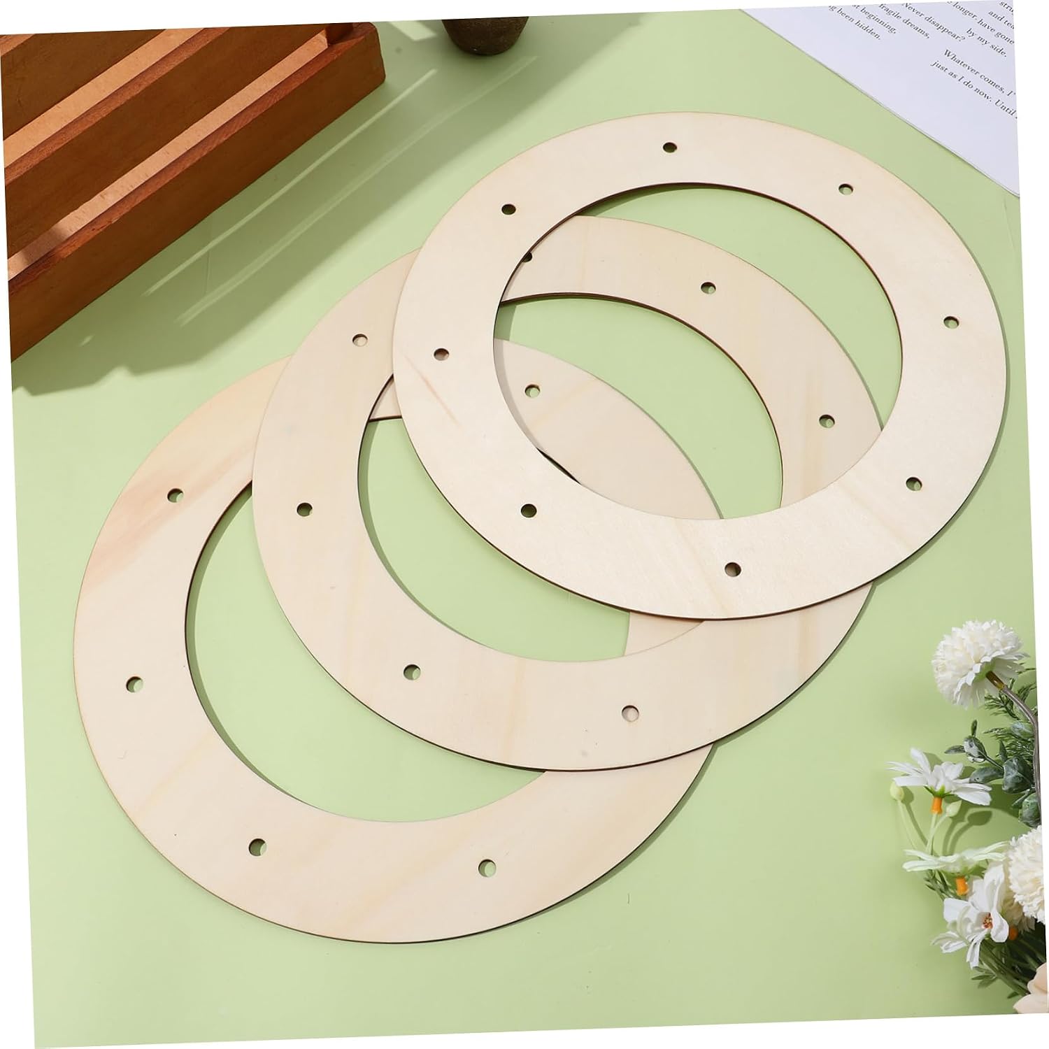 12pcs Wooden Wreath Frames for DIY Flower Garland Making Durable Craft Hoops for Christmas and Seasonal Decor for Creative Wreath Projects