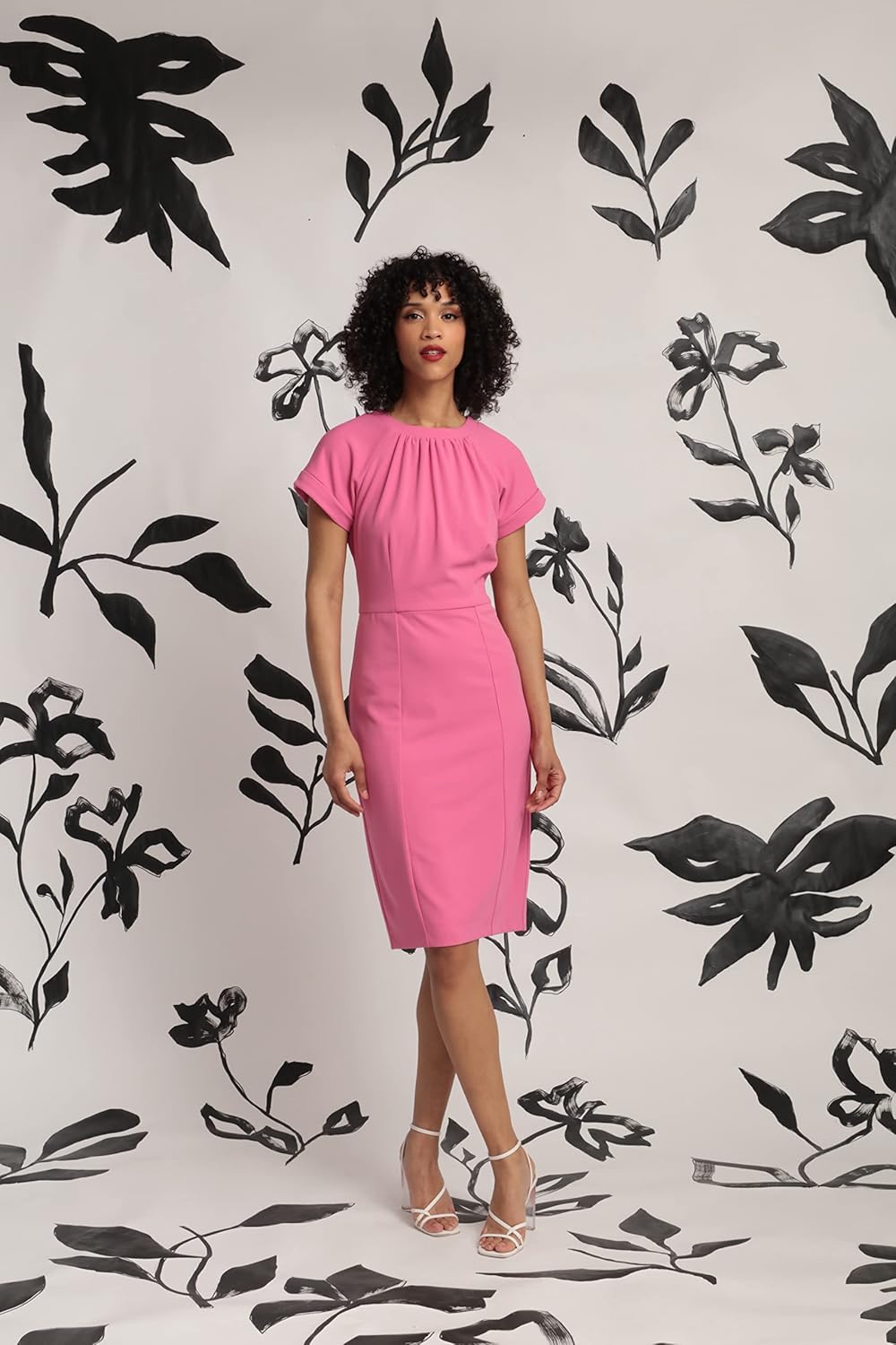 Maggy London Women's Short Sleeve Sheath Scuba Crepe Dress