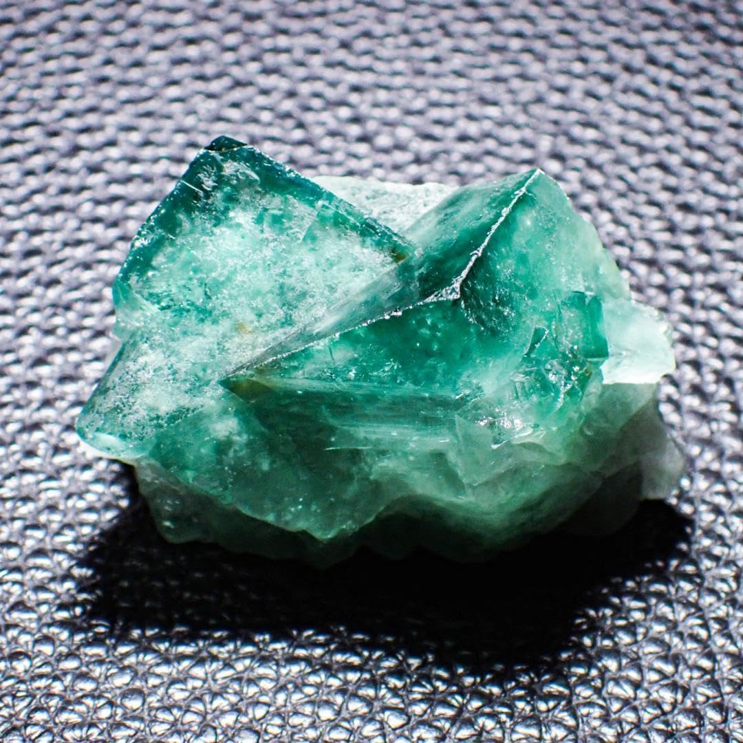蛍石 フローライト 鉱物 原石 標本 結晶