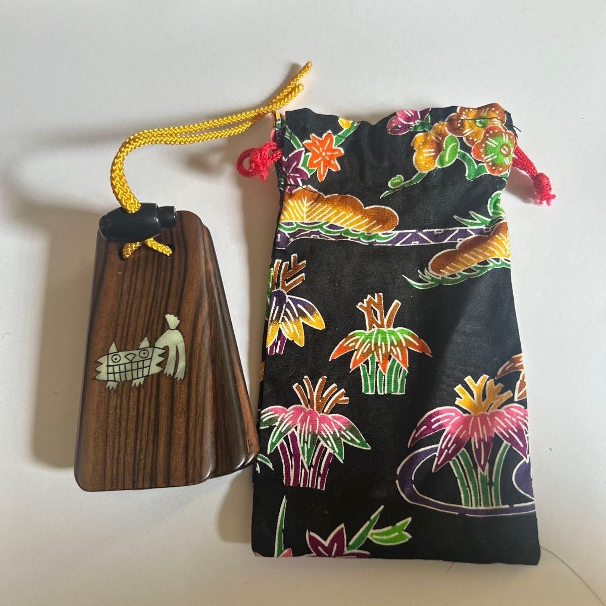 沖縄音楽楽器三板 紫檀製 木製 カスタネット 民族楽器