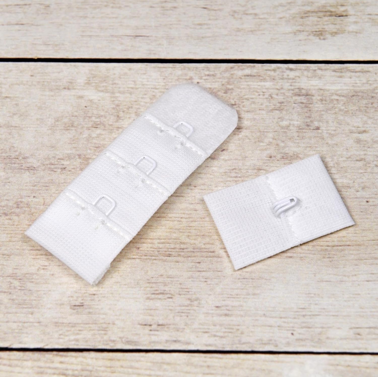 Porcelynne White Replacement Bra Hook & Eye Closure - 1 Row - 3/4" Height - 100 Pairs